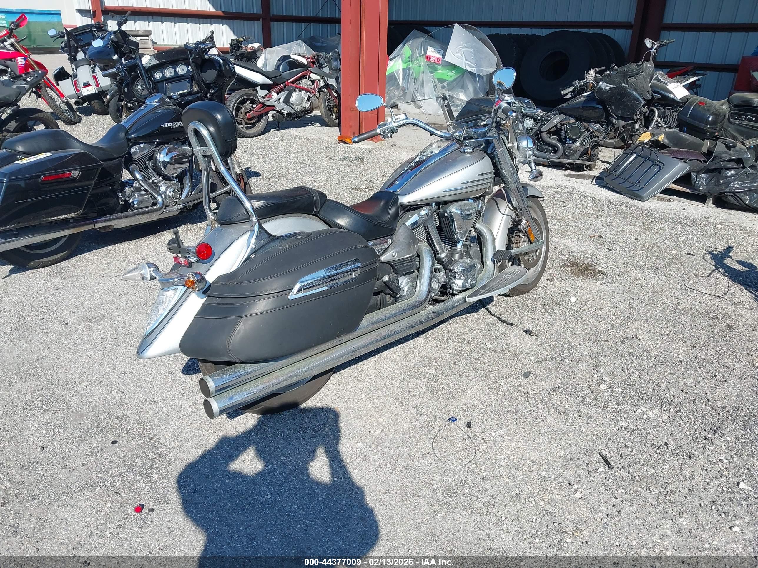 YAMAHA XV1900 image 4