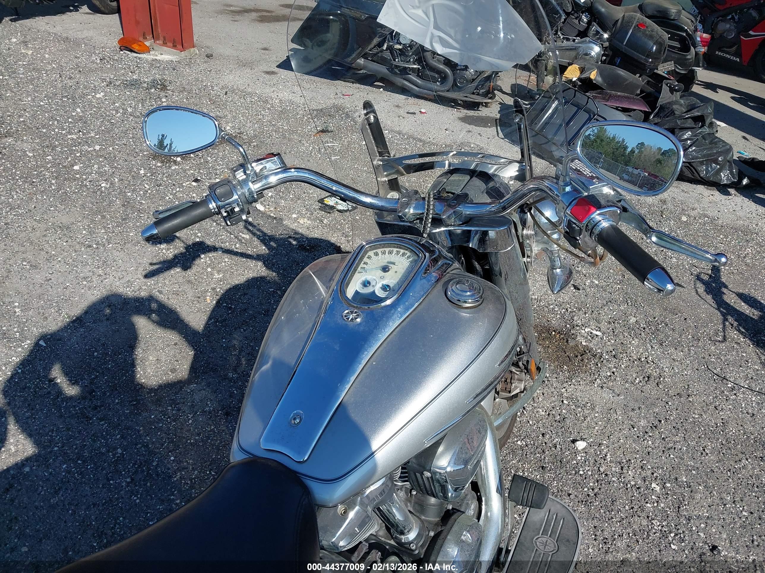 YAMAHA XV1900 image 5