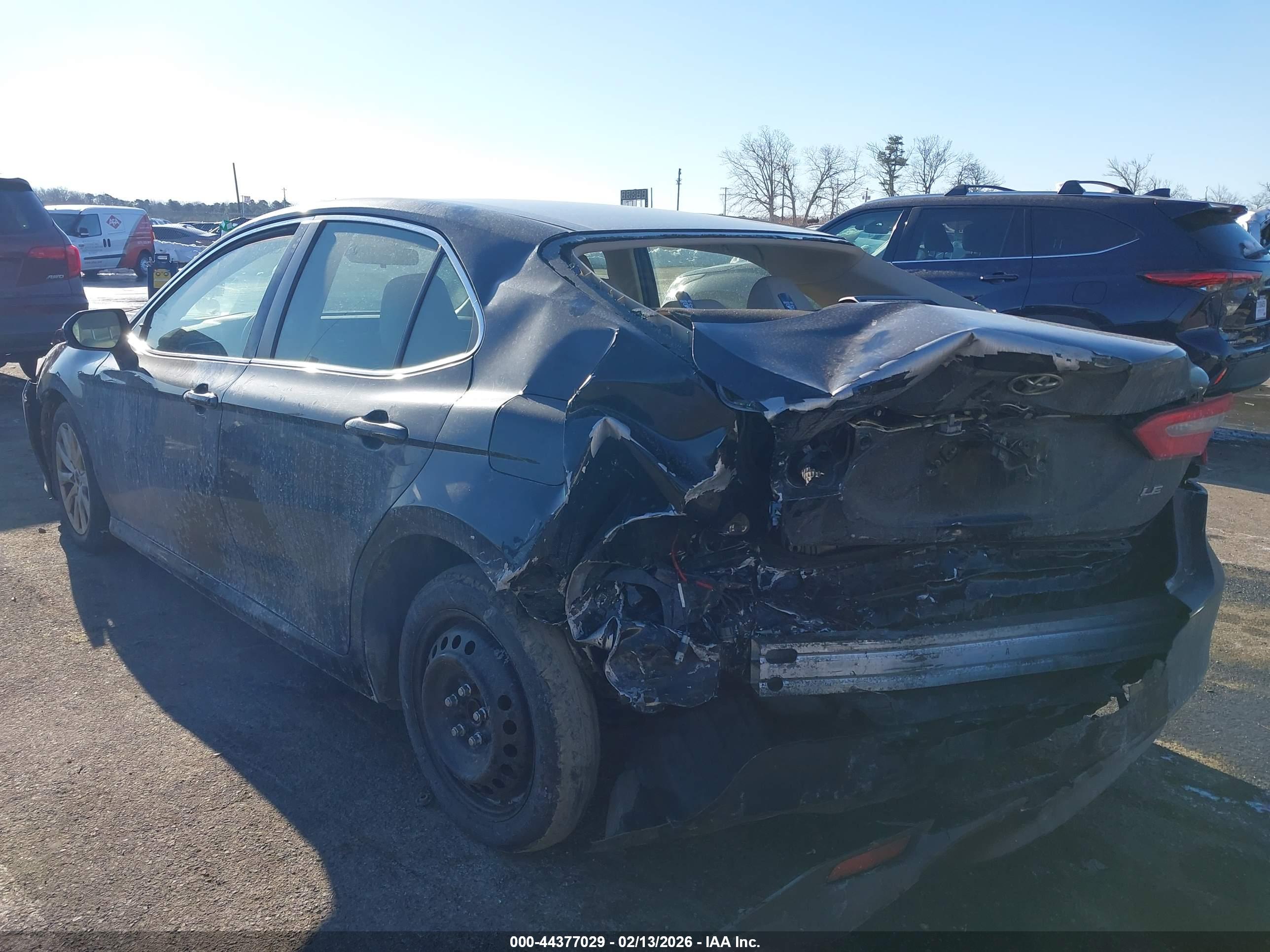 TOYOTA CAMRY image 3