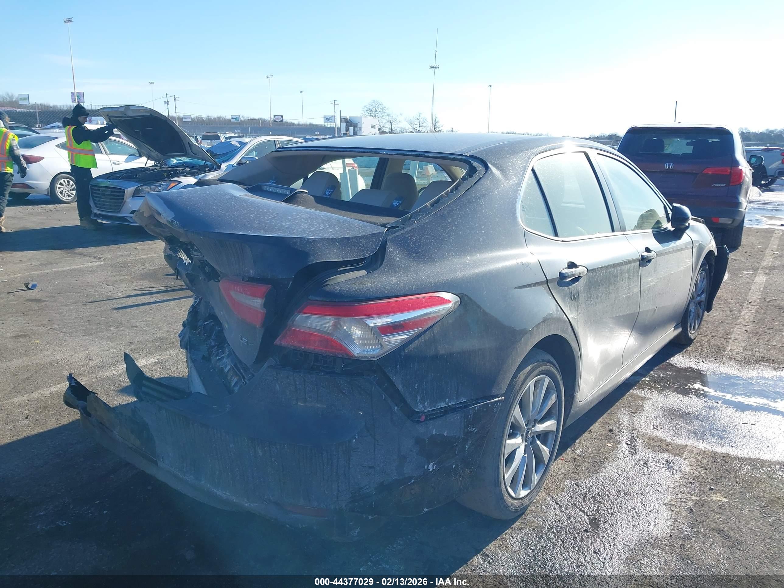 TOYOTA CAMRY image 4