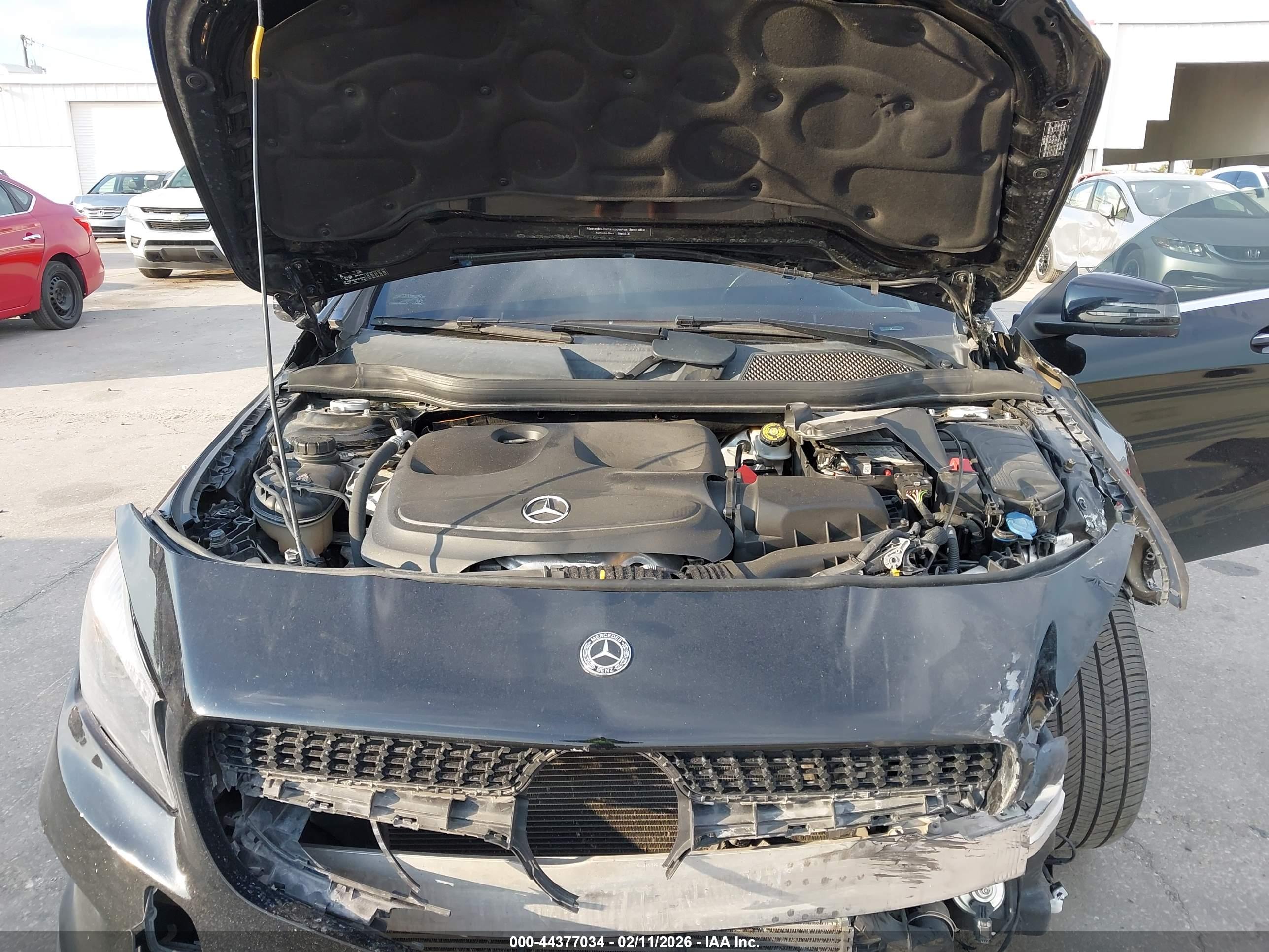 MERCEDES-BENZ CLA image 10