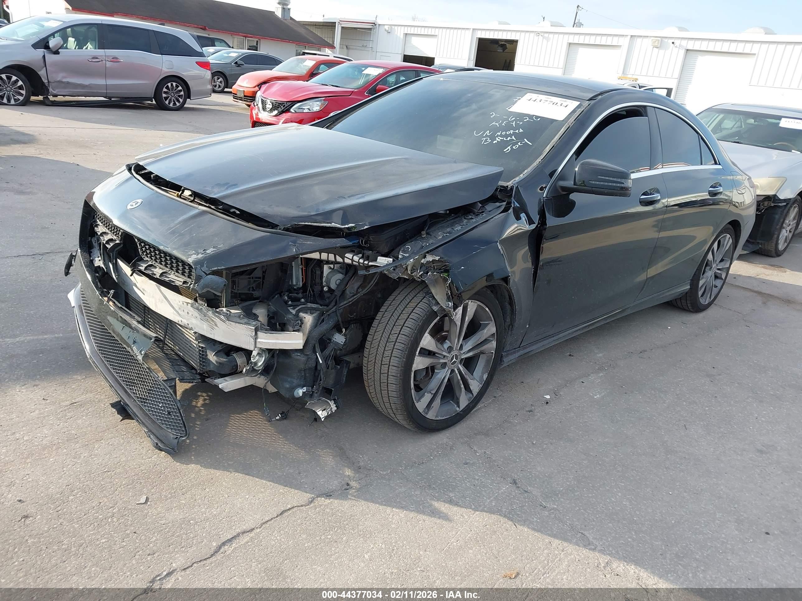 MERCEDES-BENZ CLA image 2