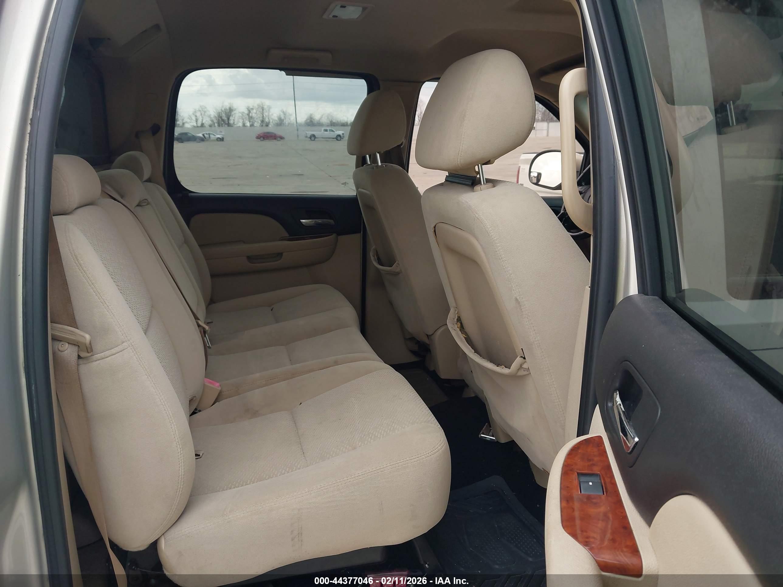 CHEVROLET AVALANCHE image 8
