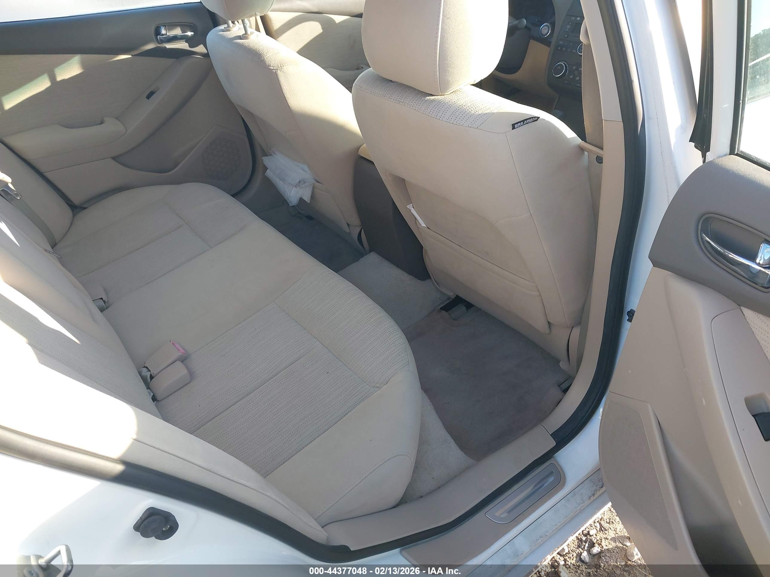 NISSAN ALTIMA image 8