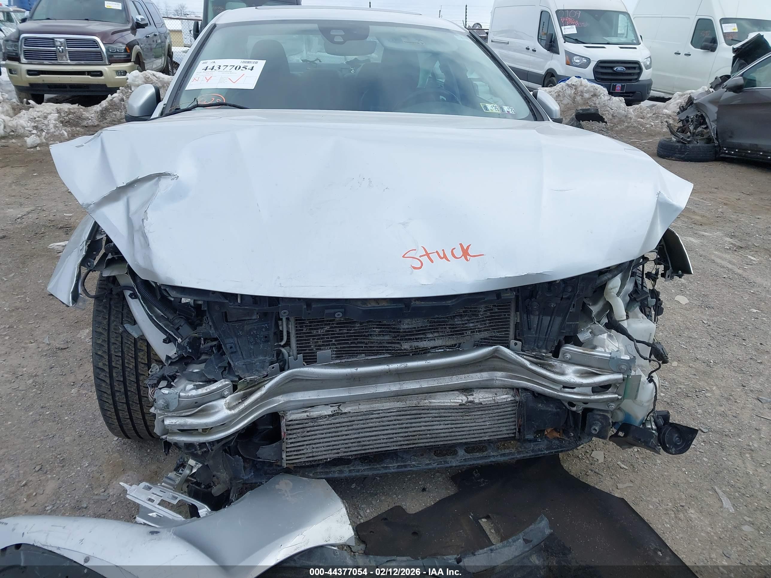VOLVO S60 image 6