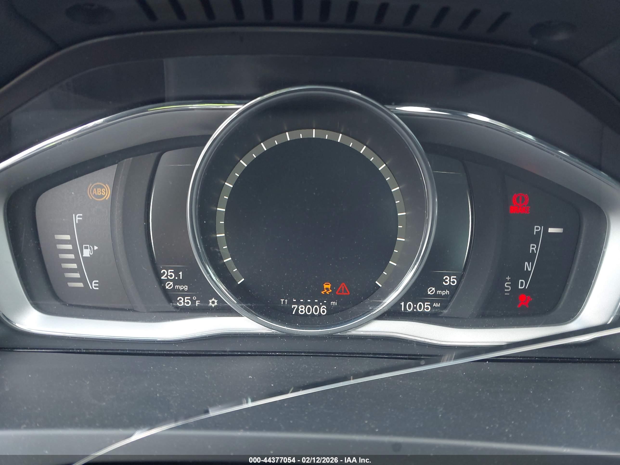 VOLVO S60 image 7