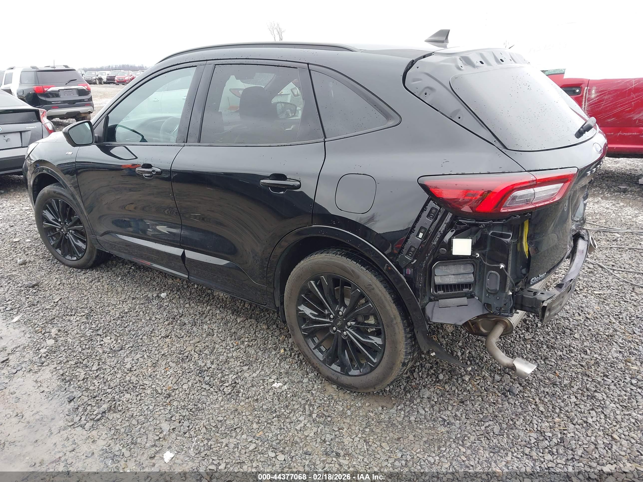 FORD ESCAPE image 3