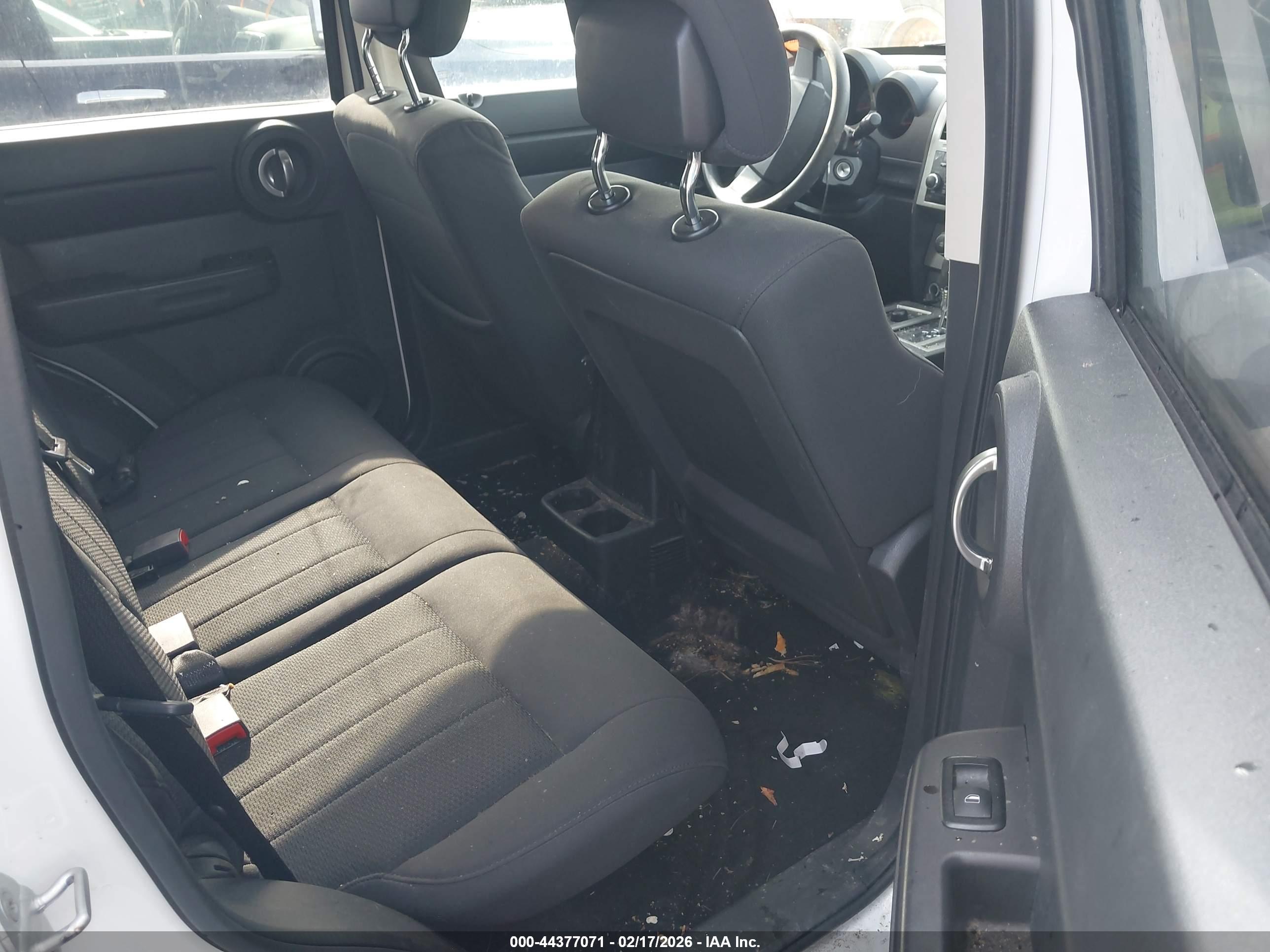 DODGE NITRO image 8