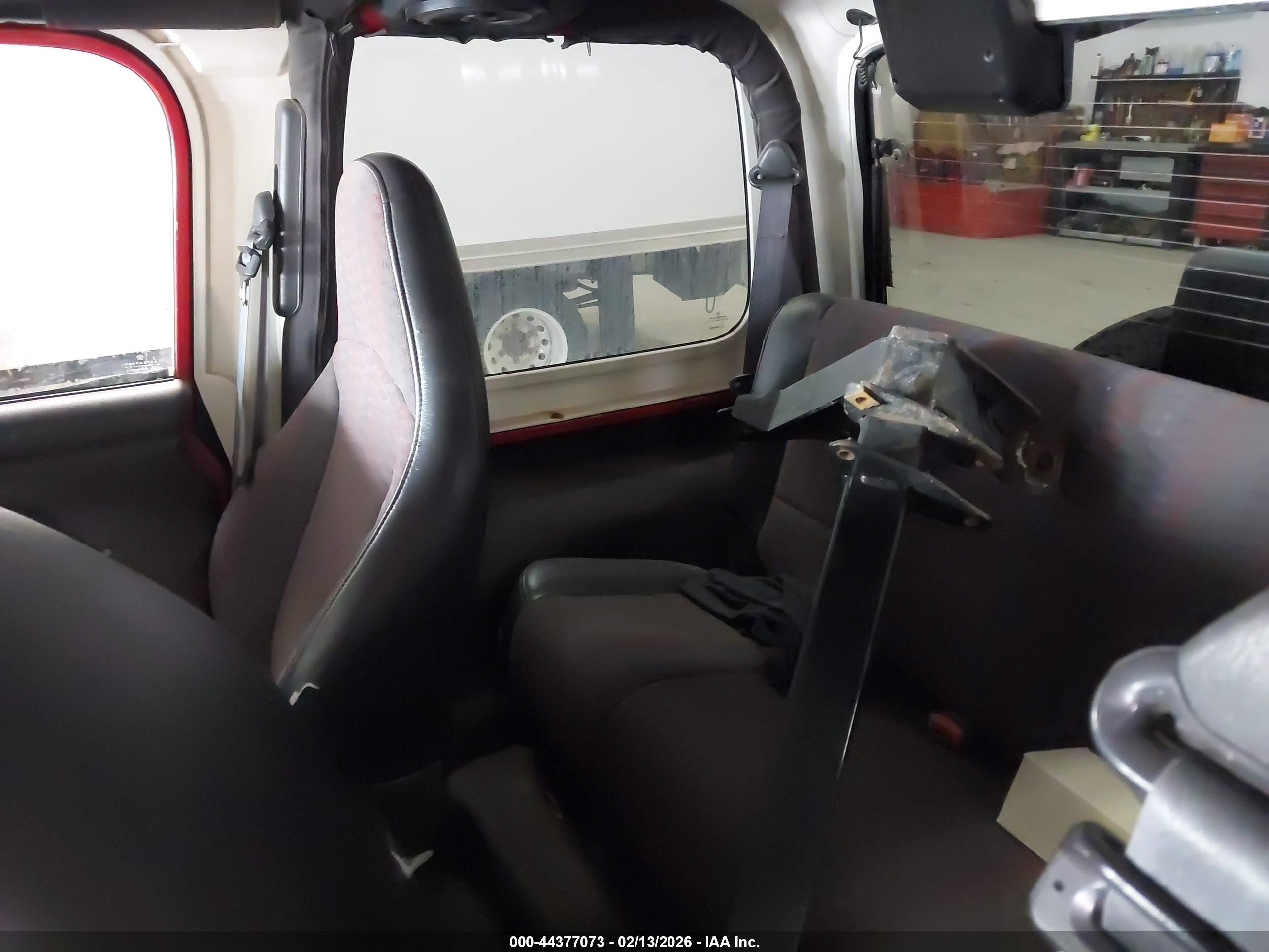 JEEP WRANGLER image 8