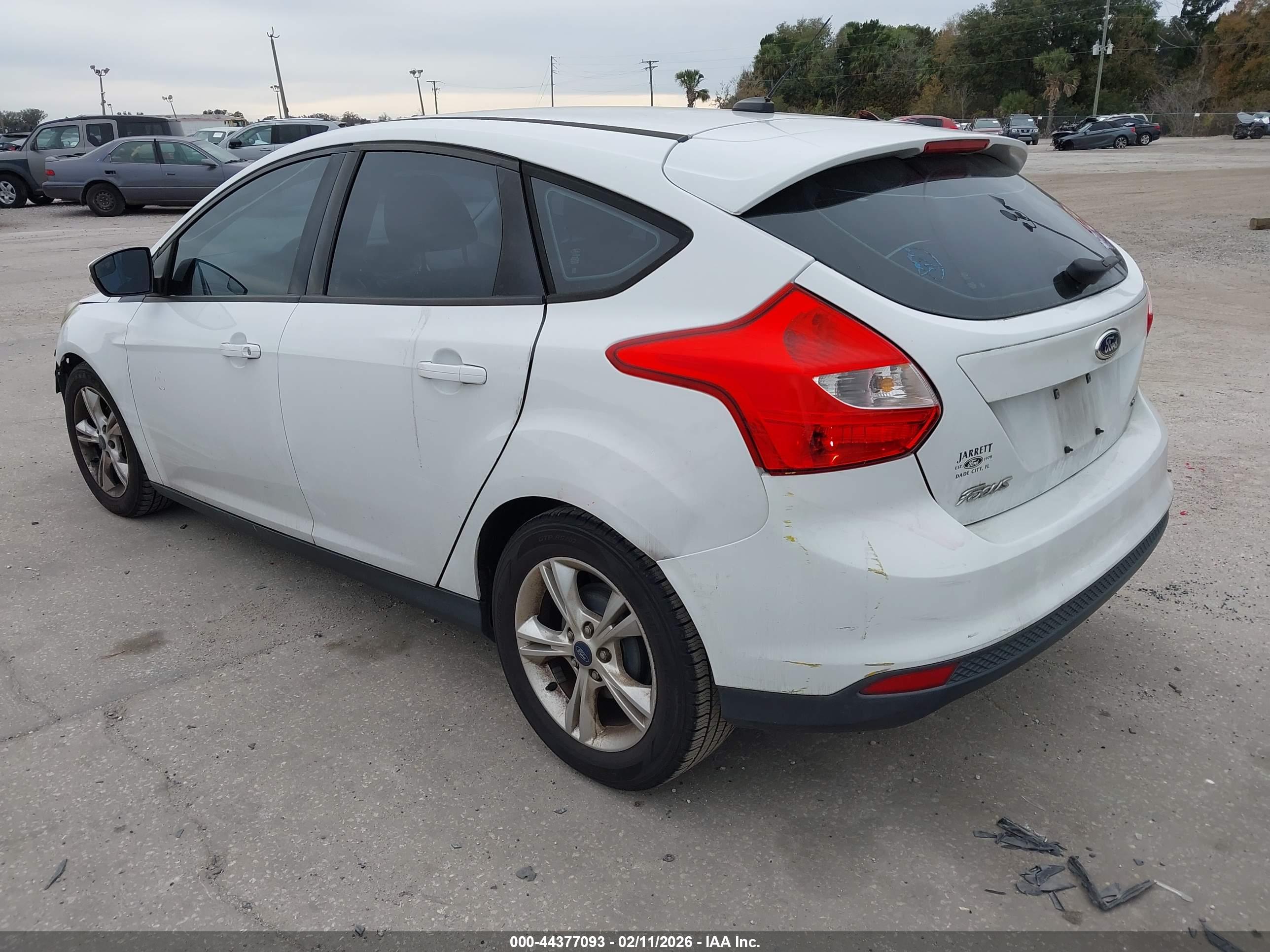 FORD FOCUS image 3