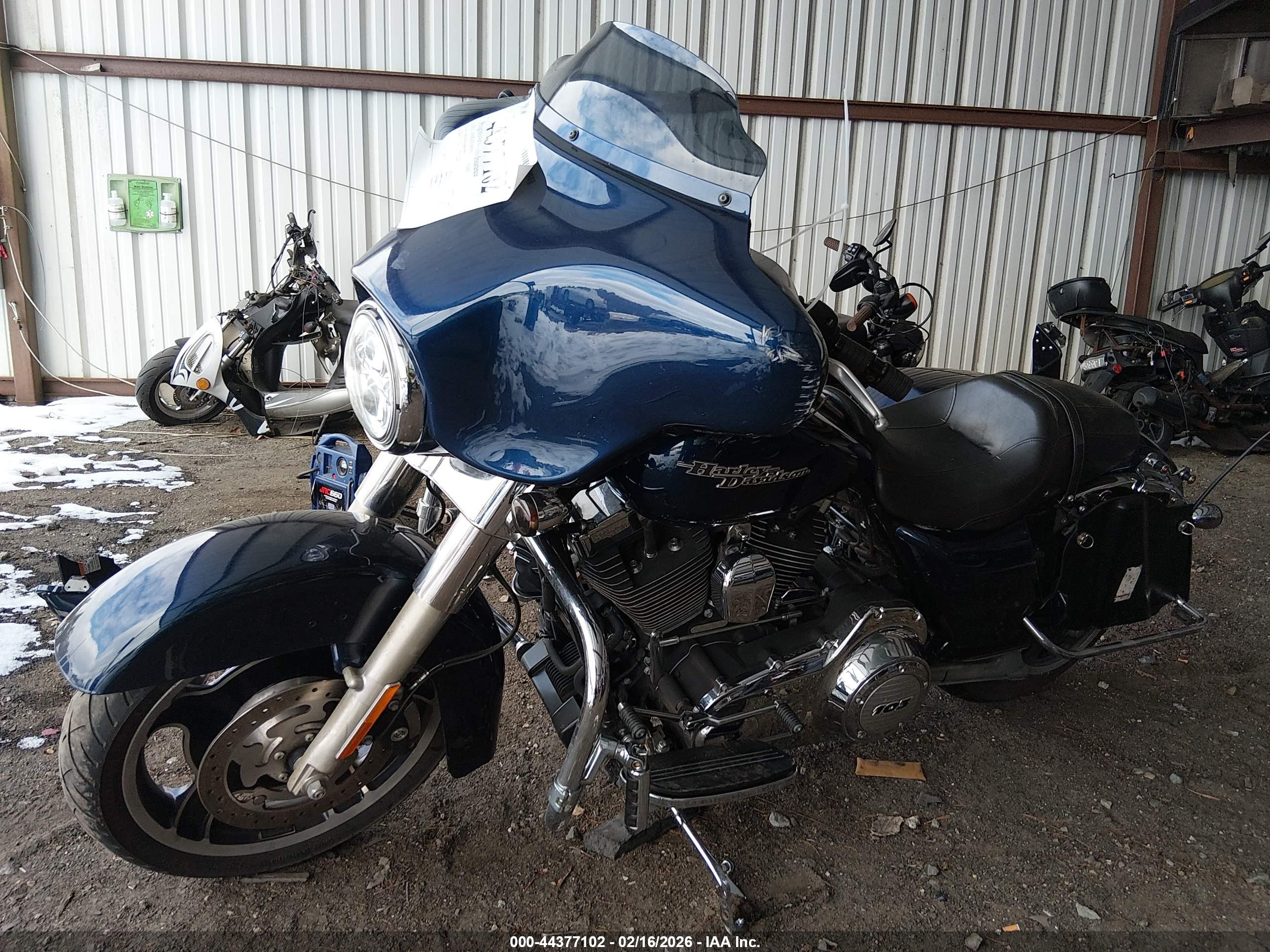 HARLEY-DAVIDSON FLHX image 2