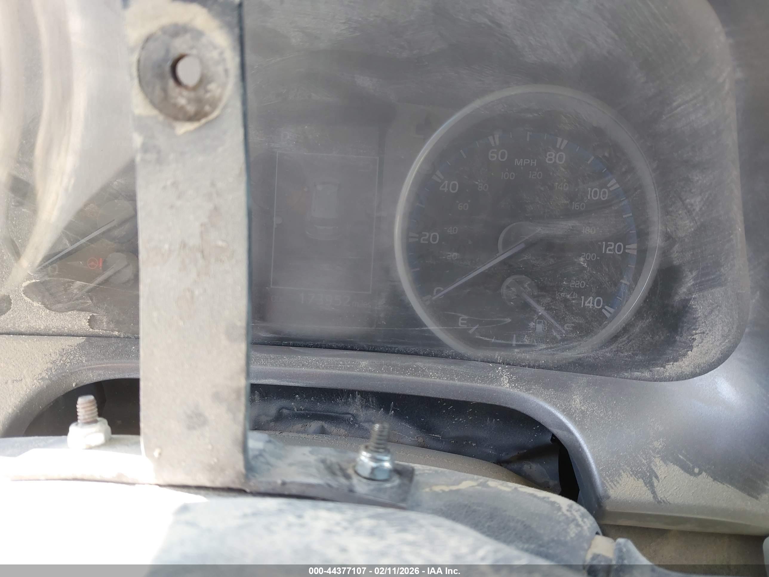 TOYOTA RAV4 image 7