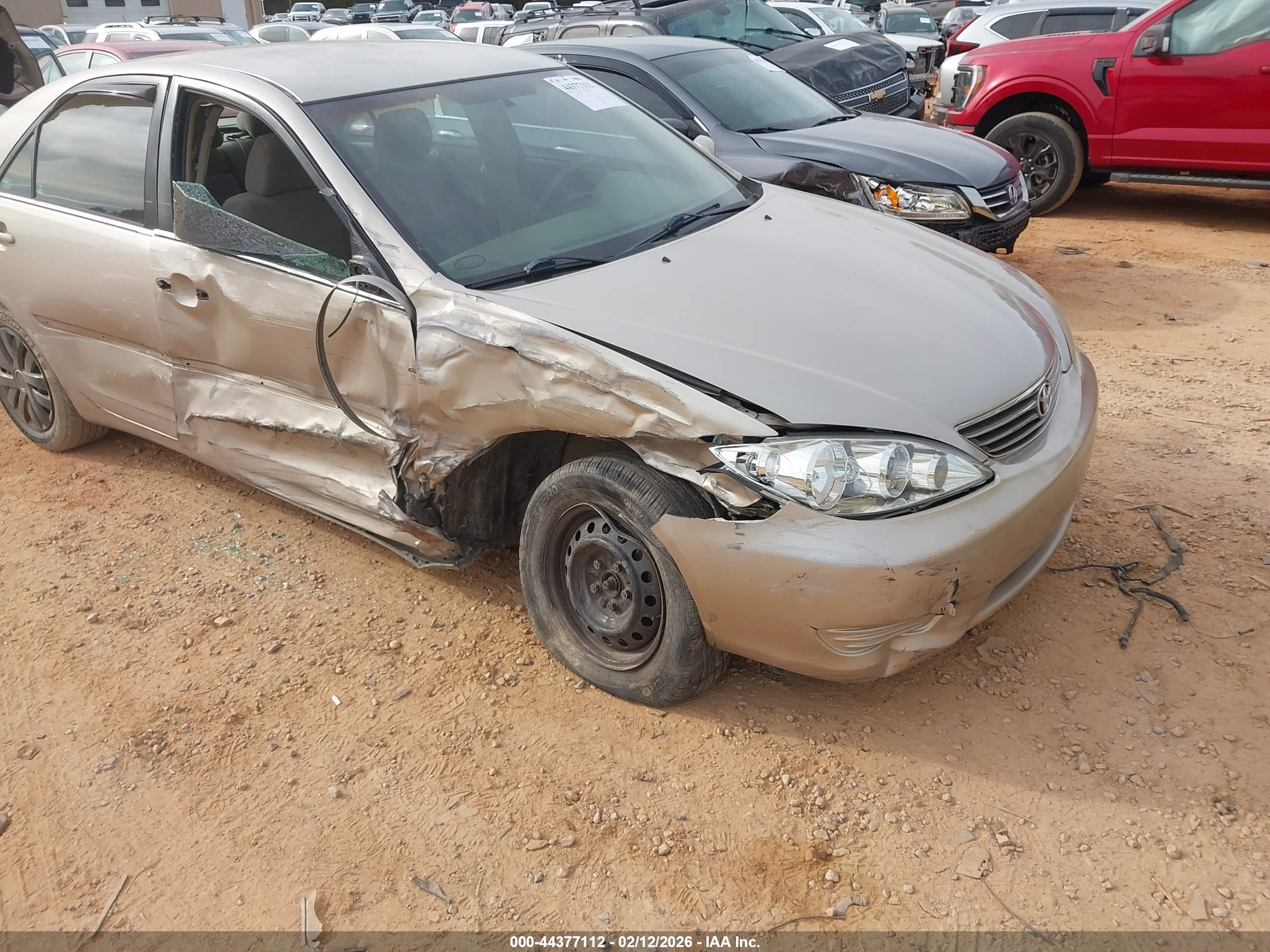 TOYOTA CAMRY image 6