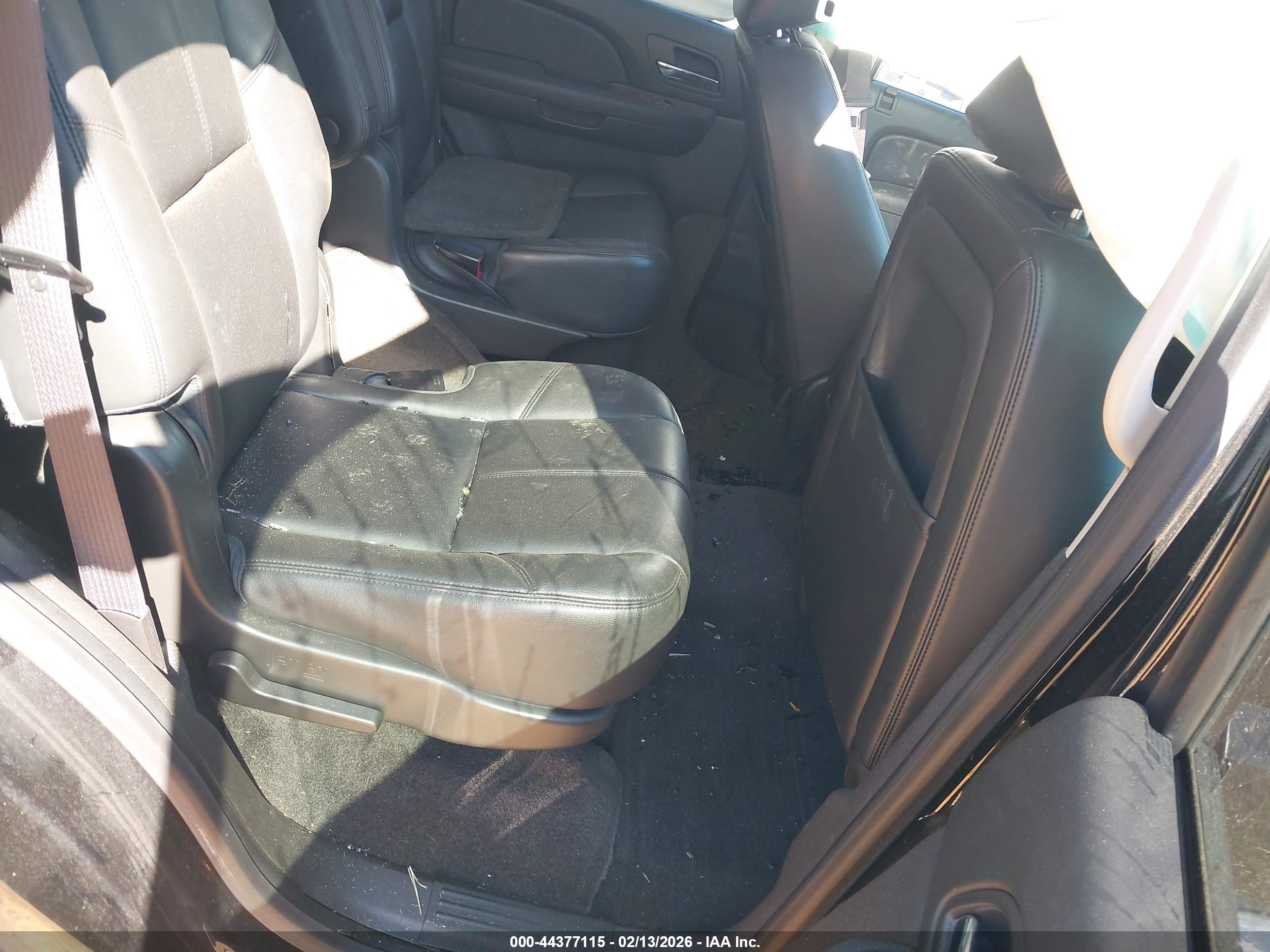 CHEVROLET TAHOE image 8