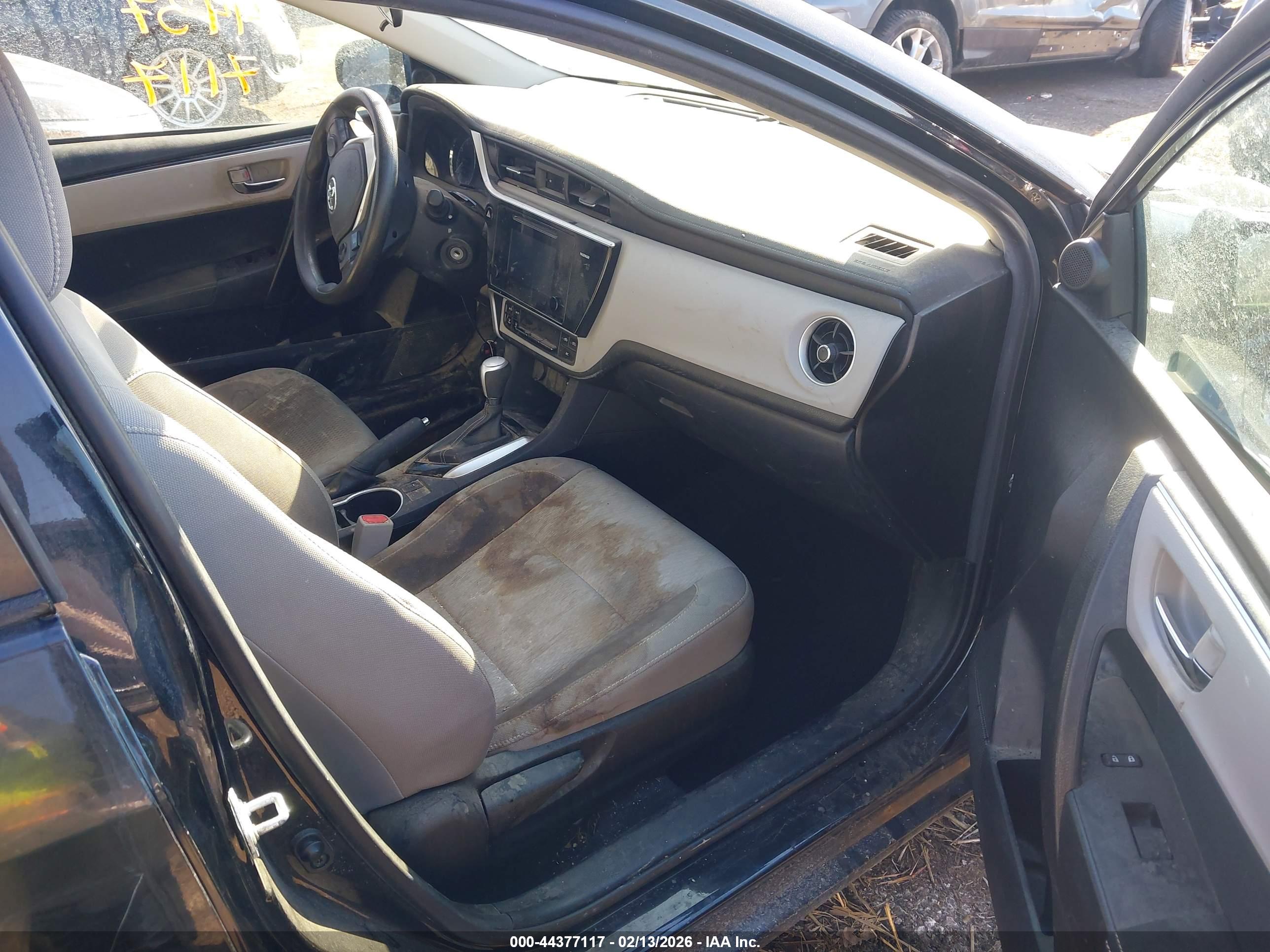 TOYOTA COROLLA image 5