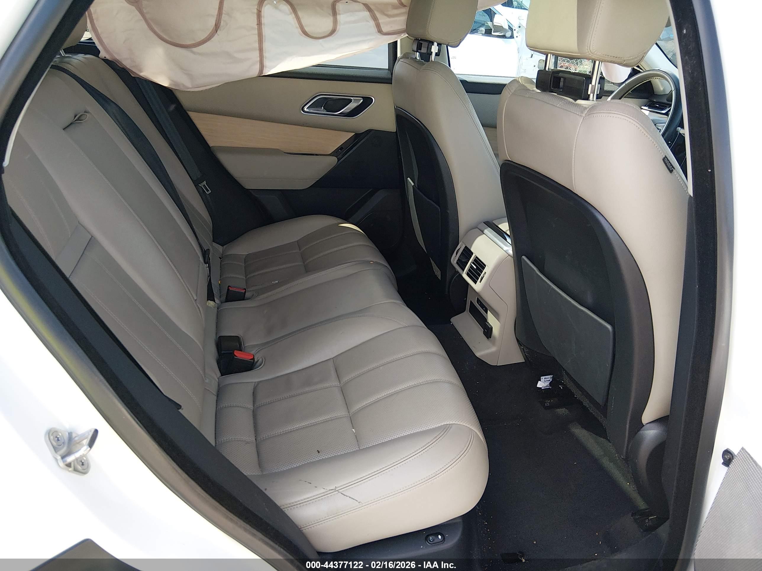 LAND ROVER image 8