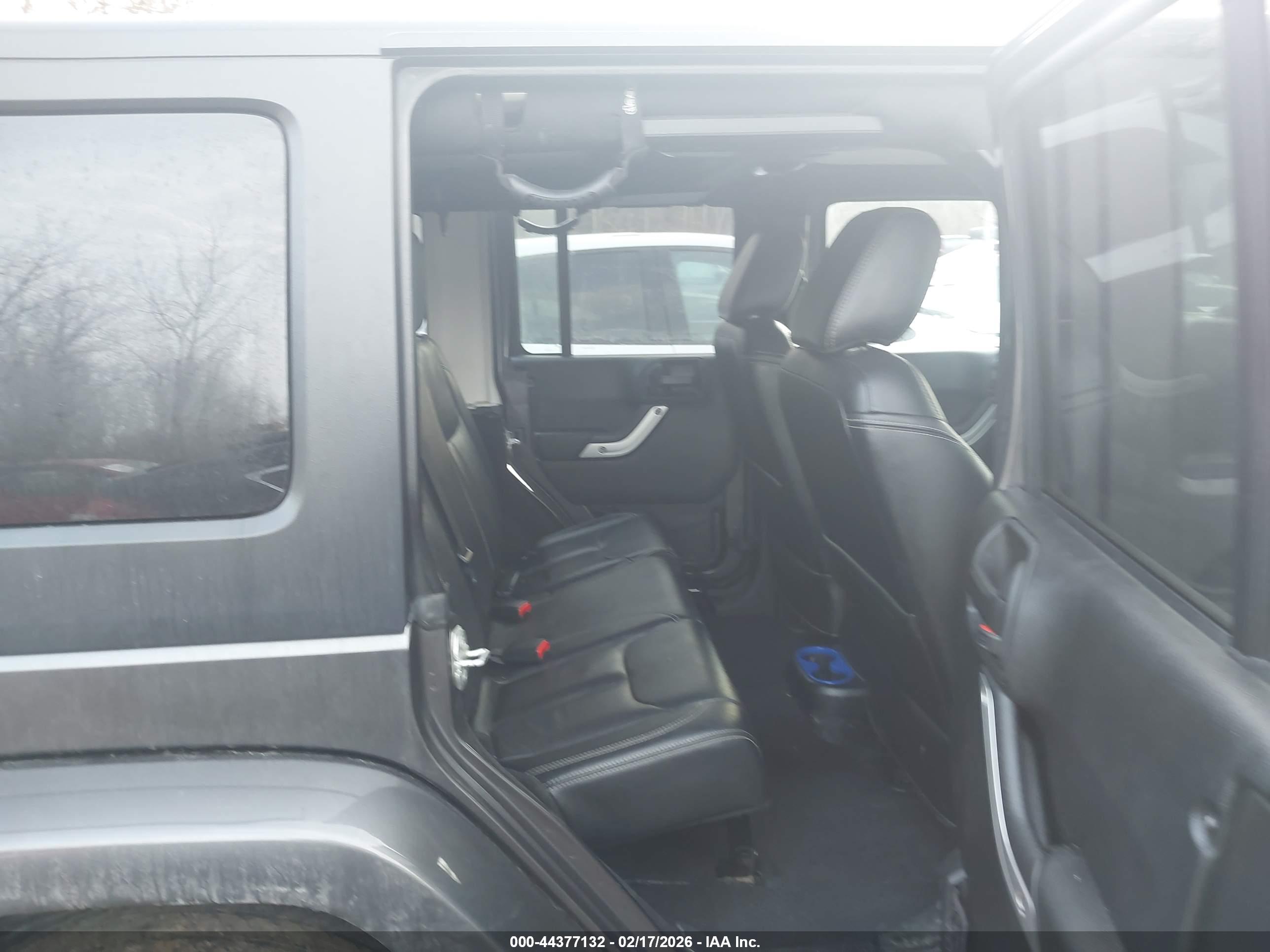 JEEP WRANGLER image 8