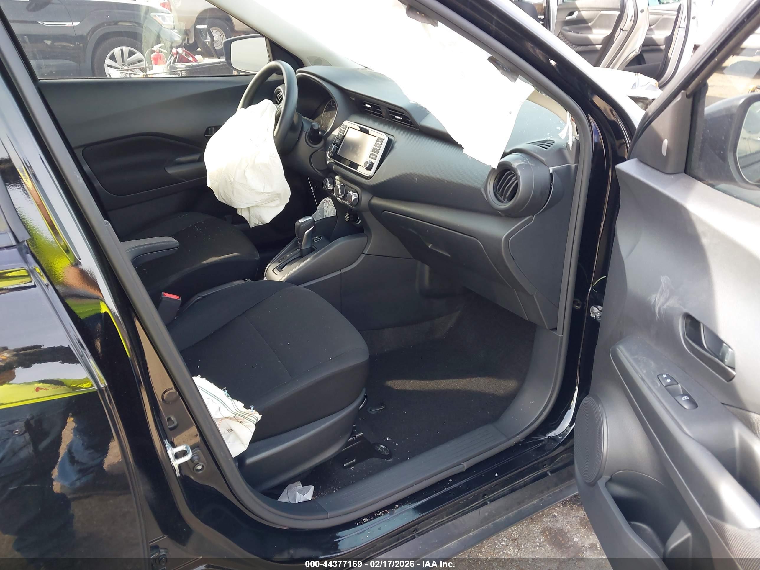 NISSAN KICKS image 5
