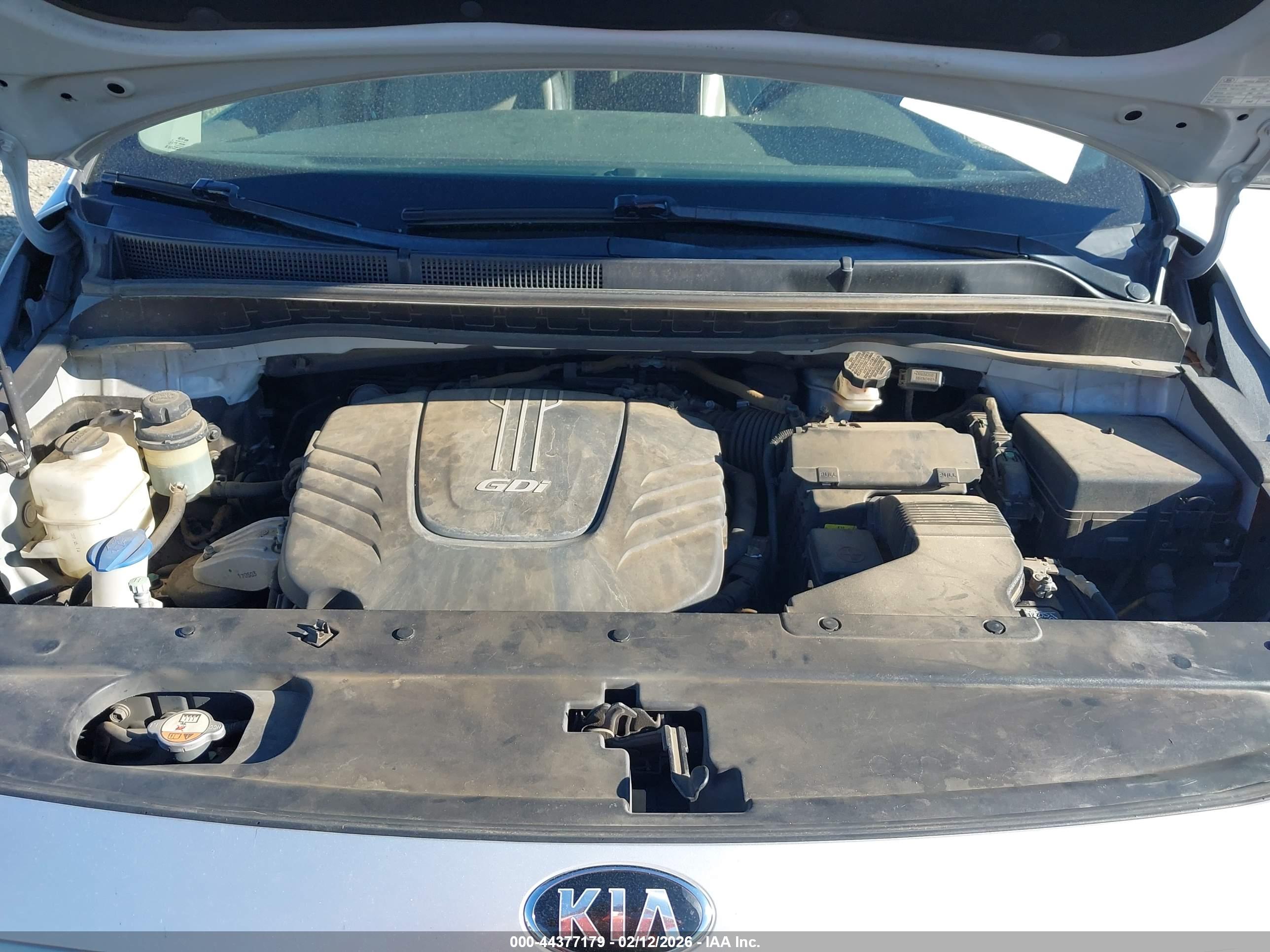 KIA SEDONA image 10