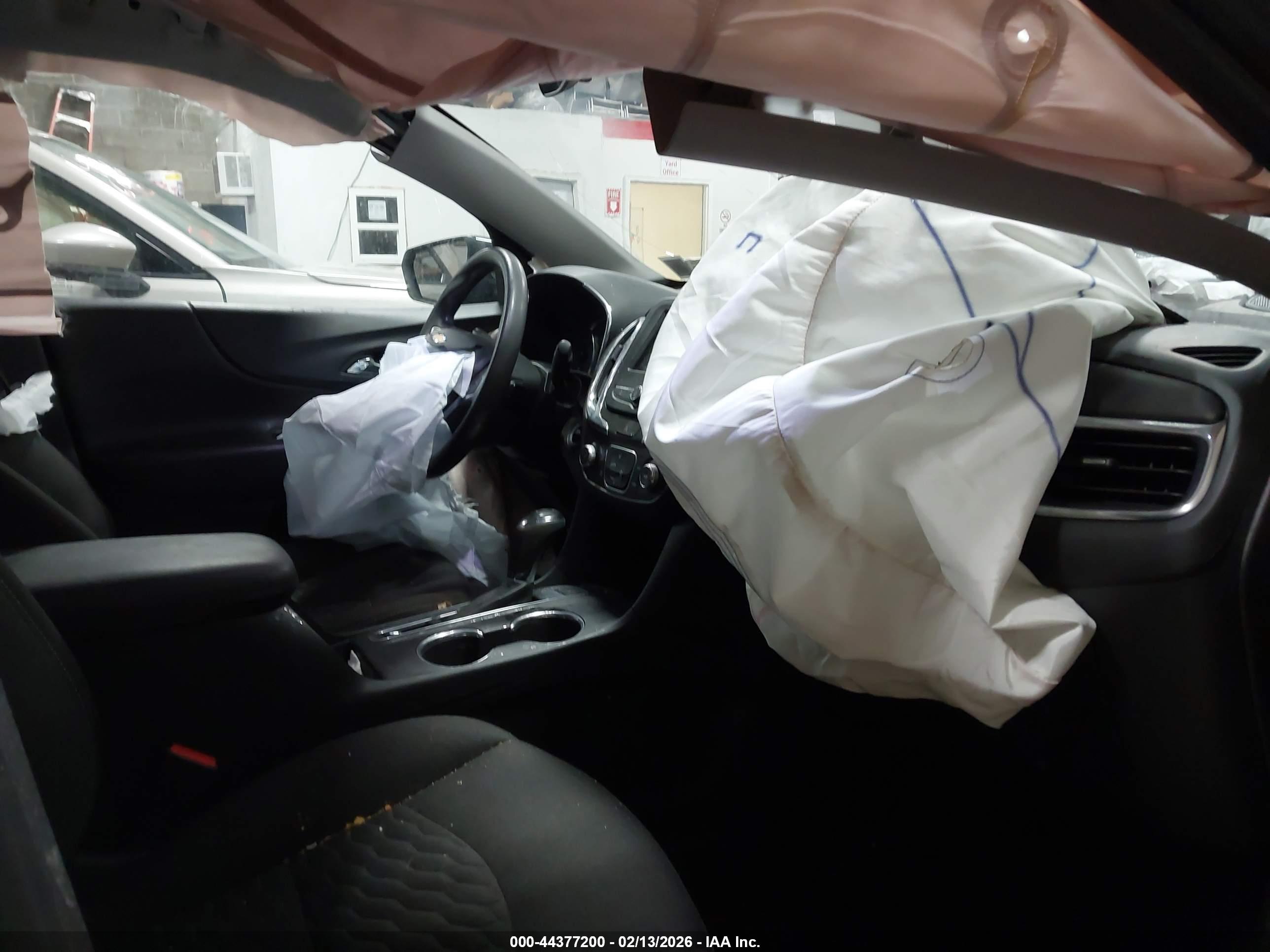CHEVROLET EQUINOX image 5