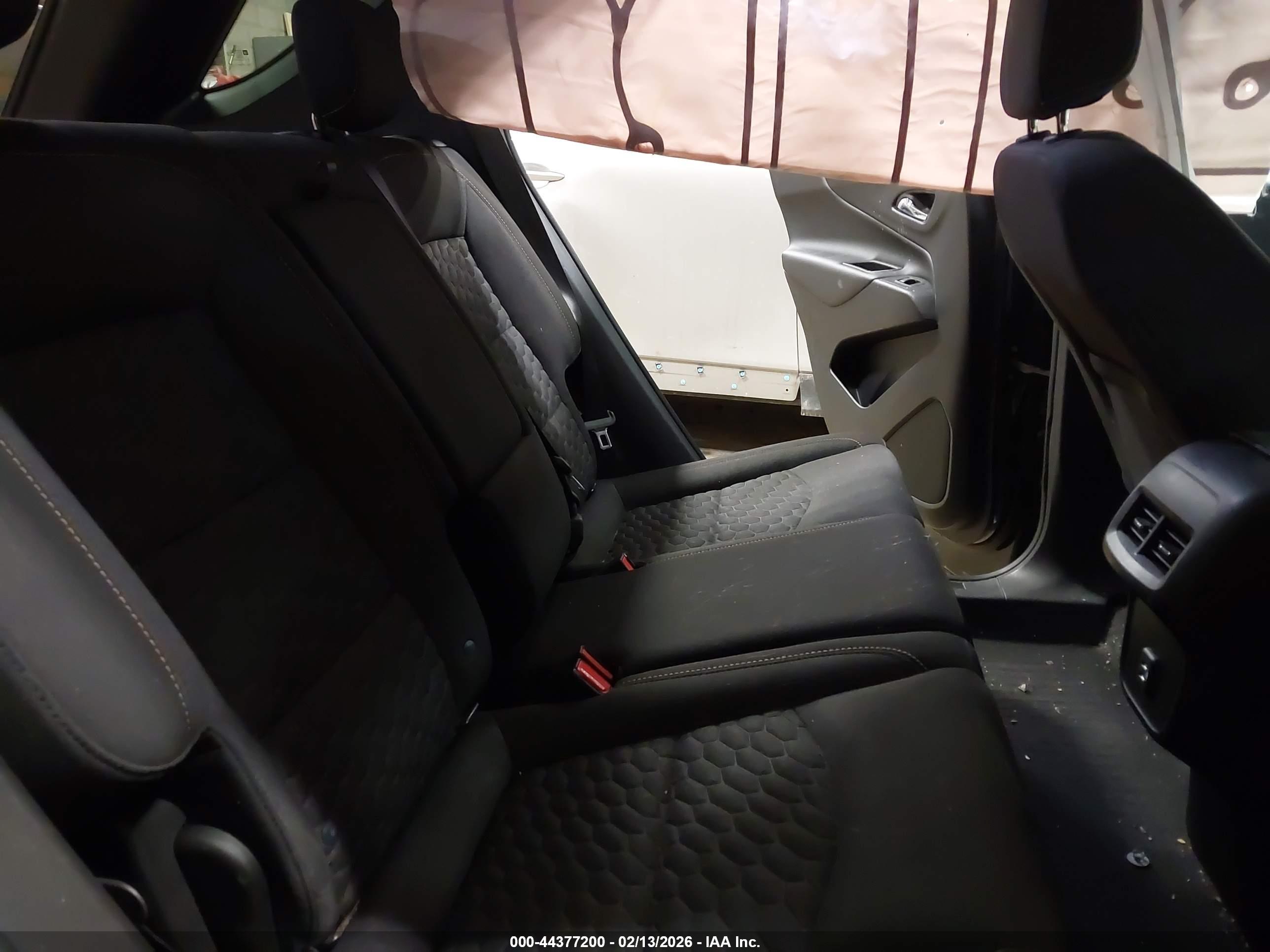 CHEVROLET EQUINOX image 8