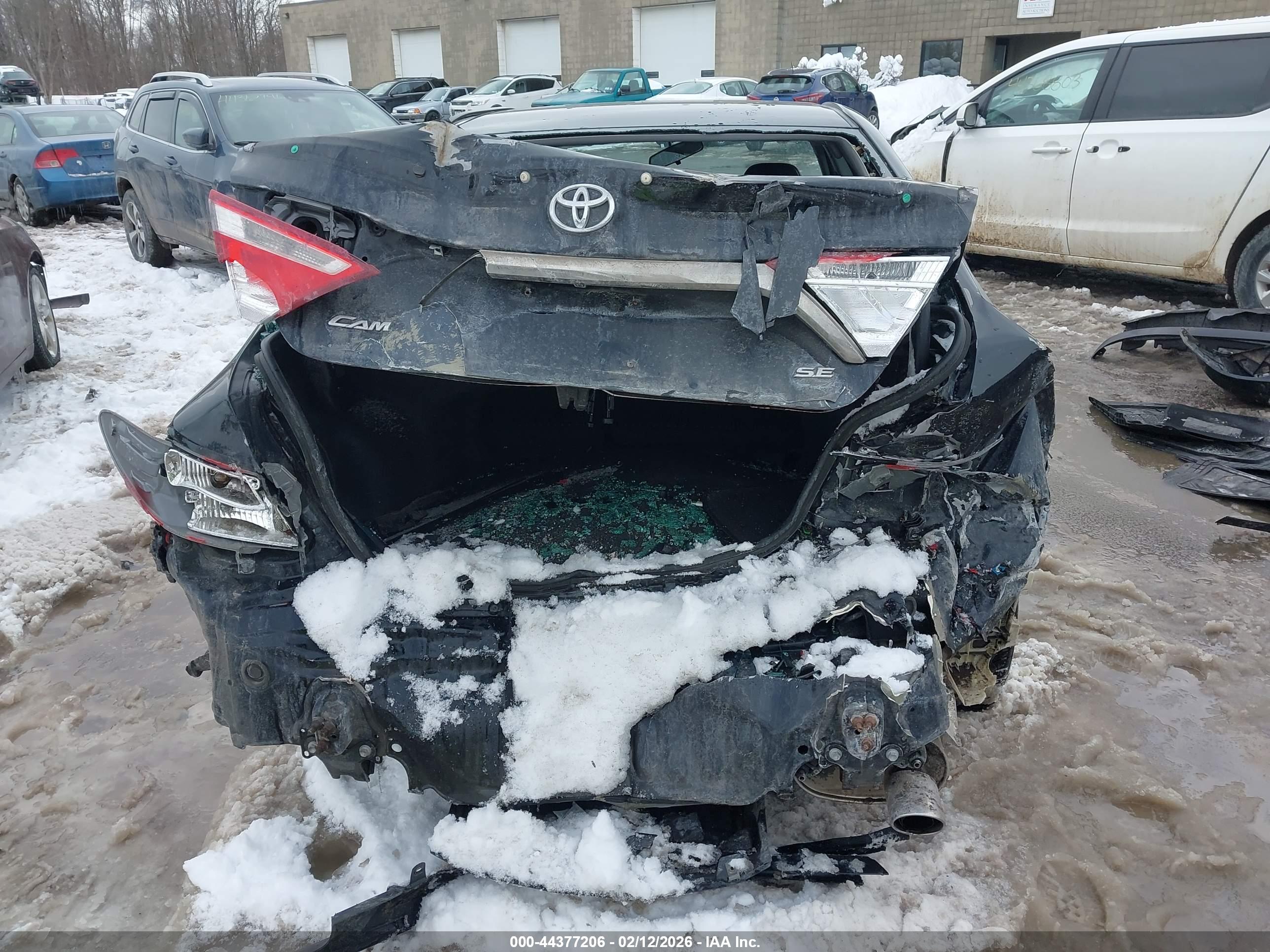 TOYOTA CAMRY image 6