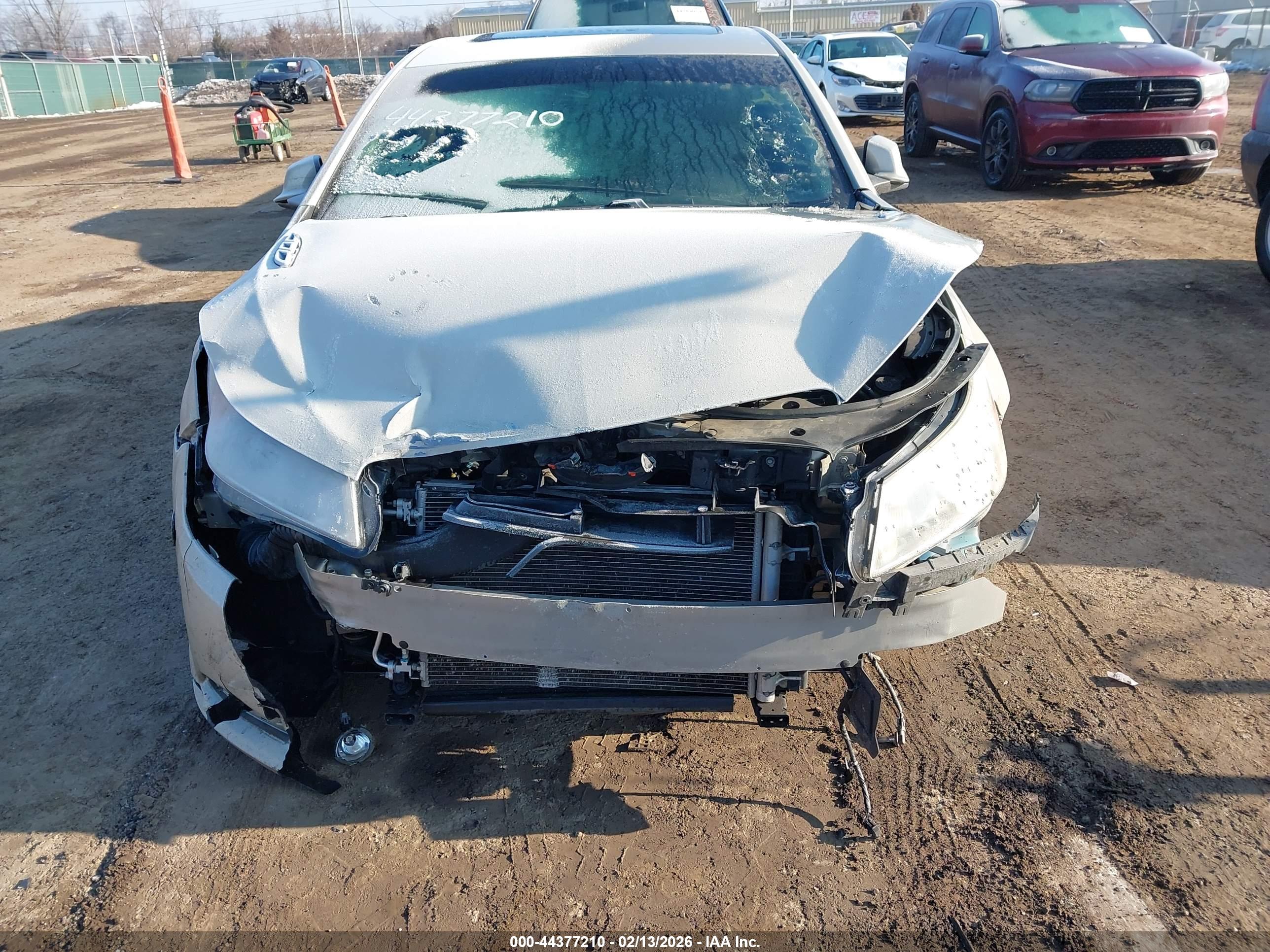 BUICK LACROSSE image 6