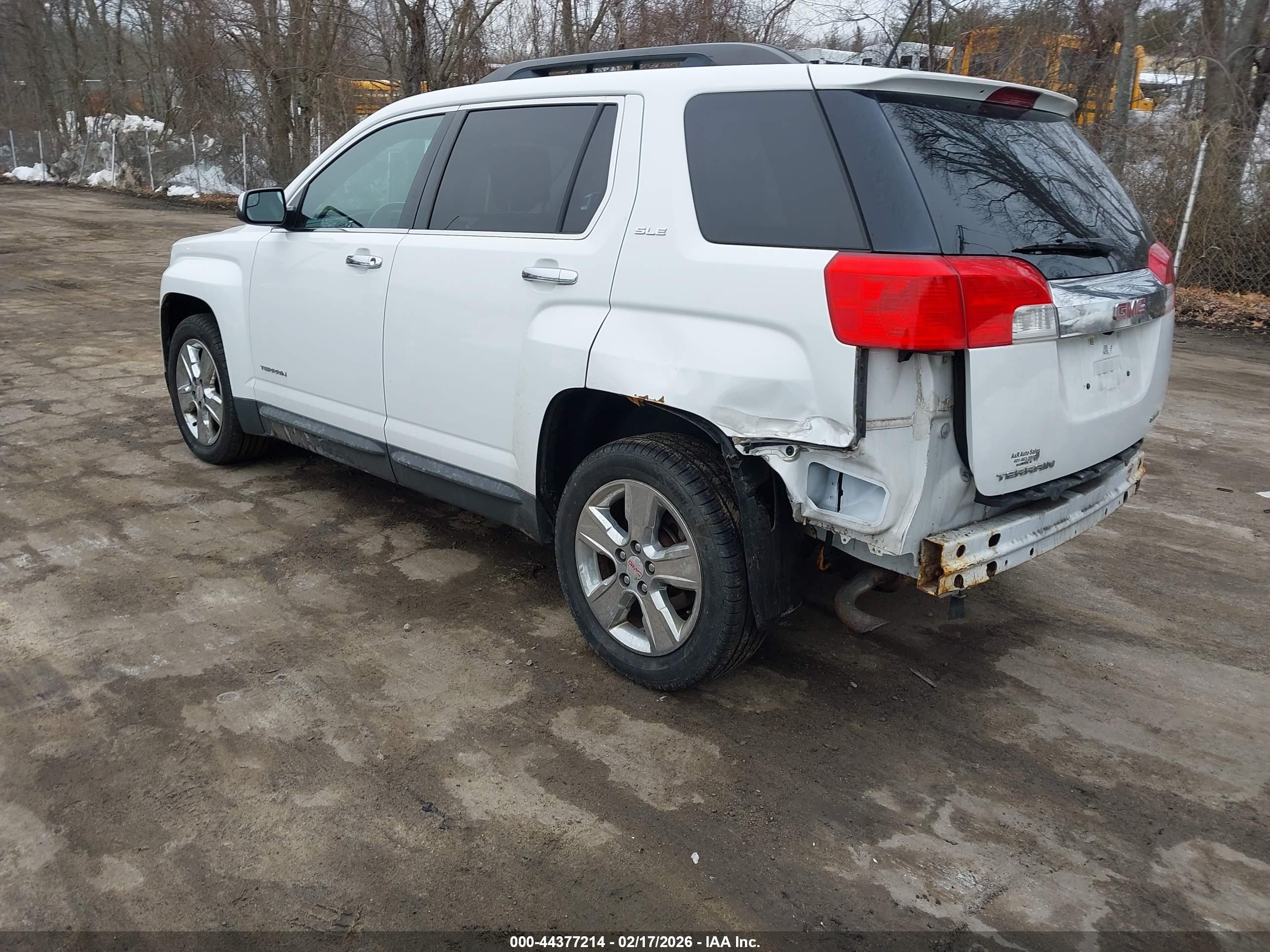 GMC TERRAIN image 3