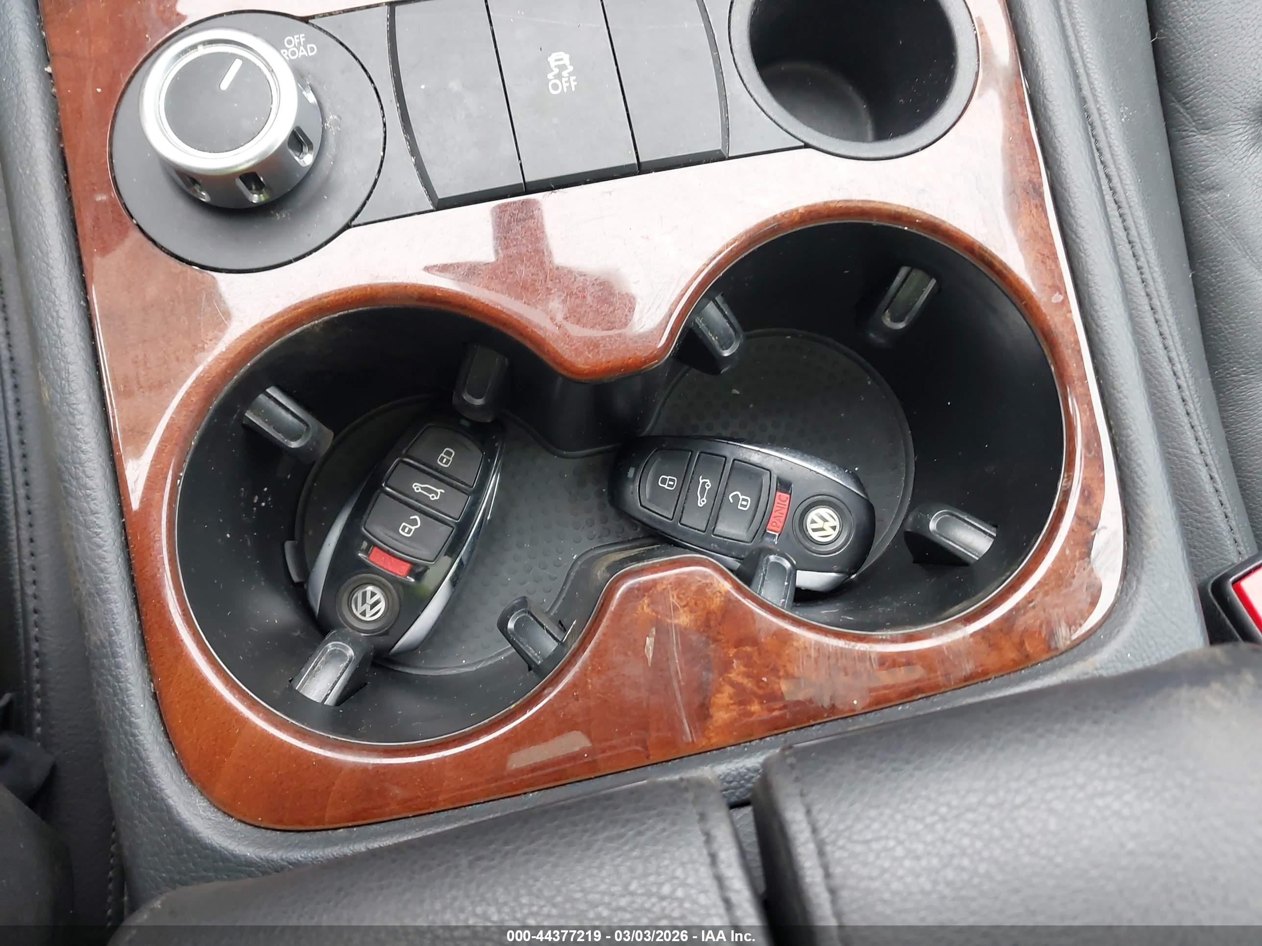 VOLKSWAGEN TOUAREG image 11