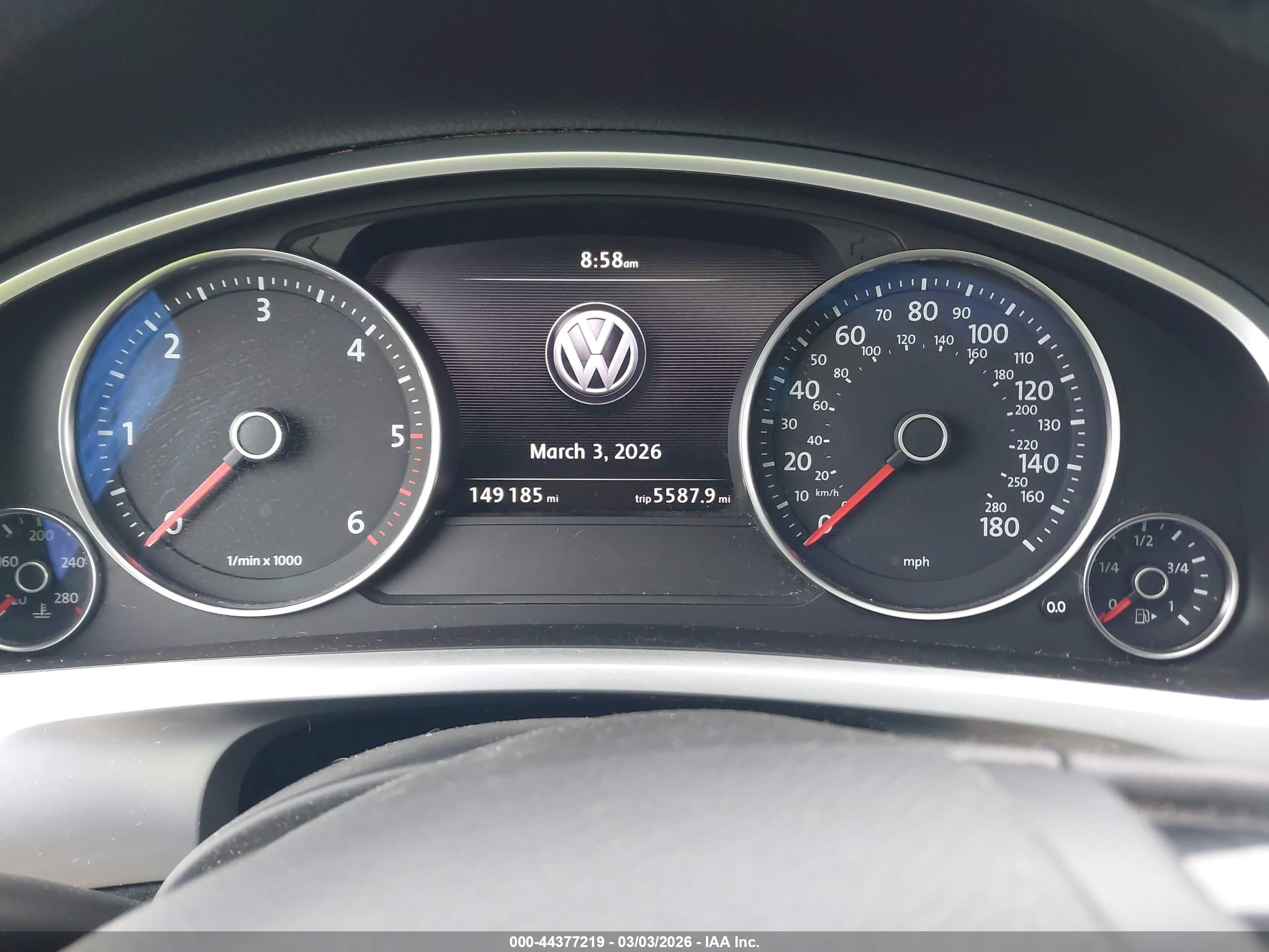 VOLKSWAGEN TOUAREG image 7