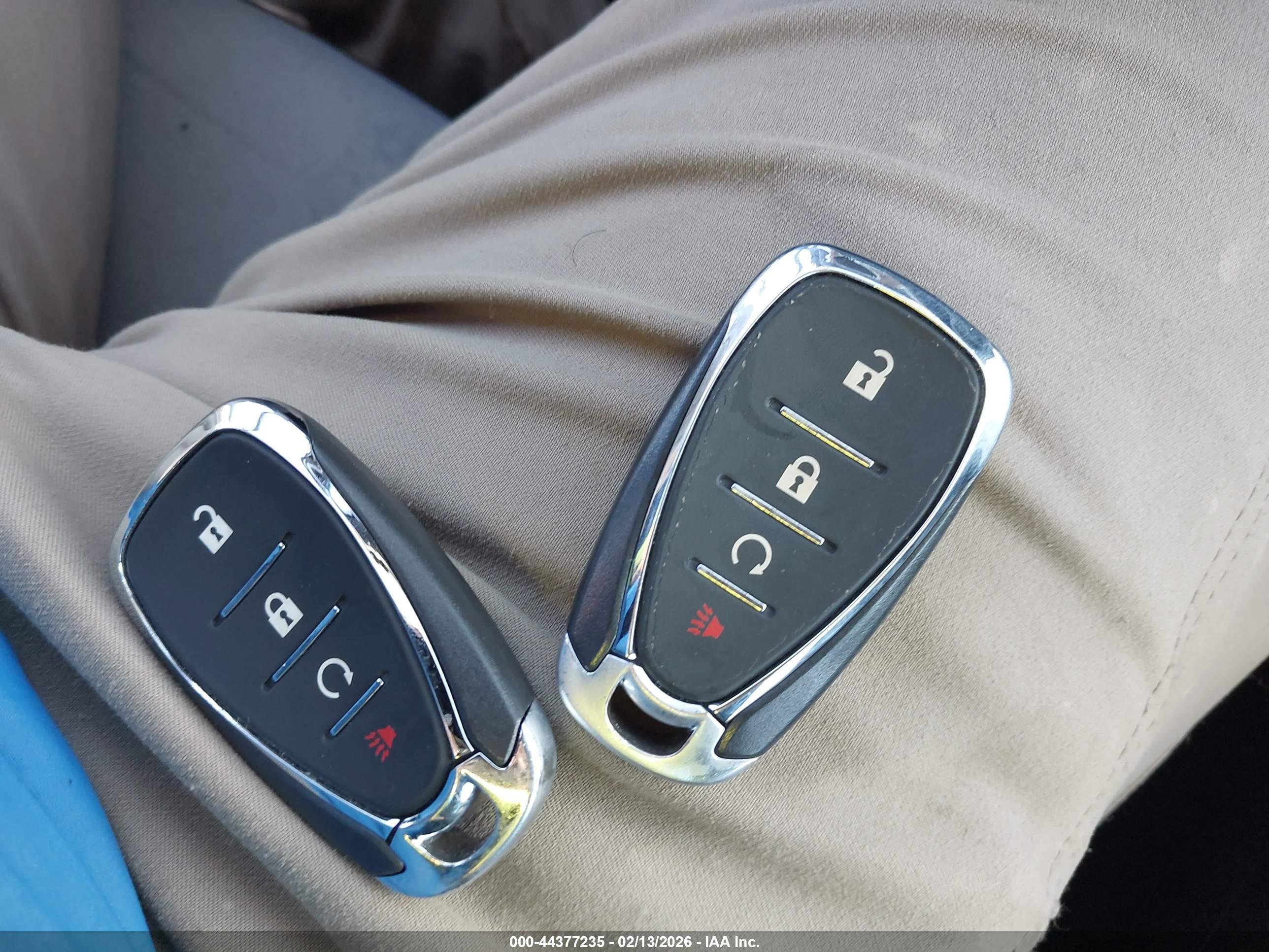 CHEVROLET EQUINOX image 11