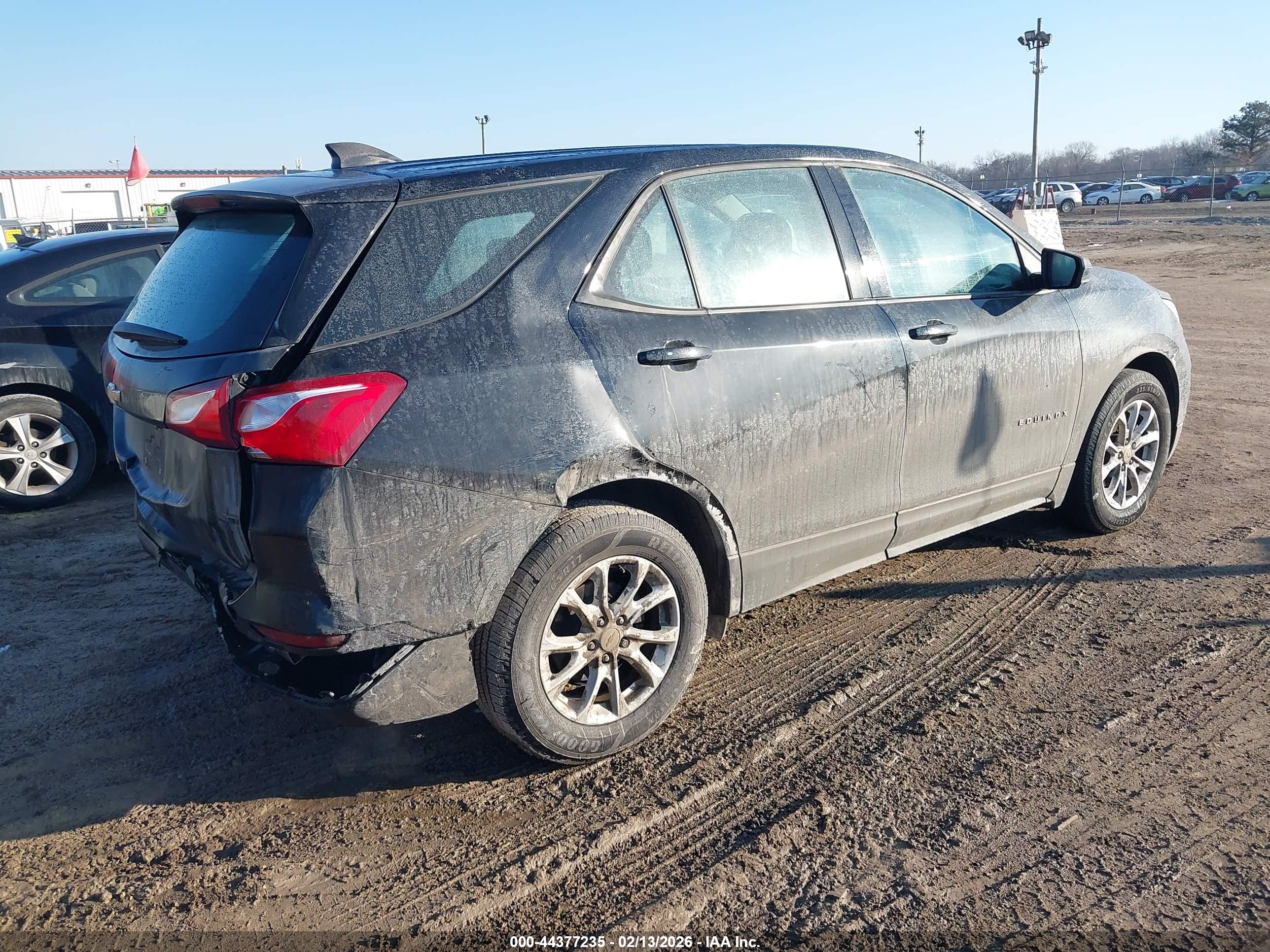 CHEVROLET EQUINOX image 4