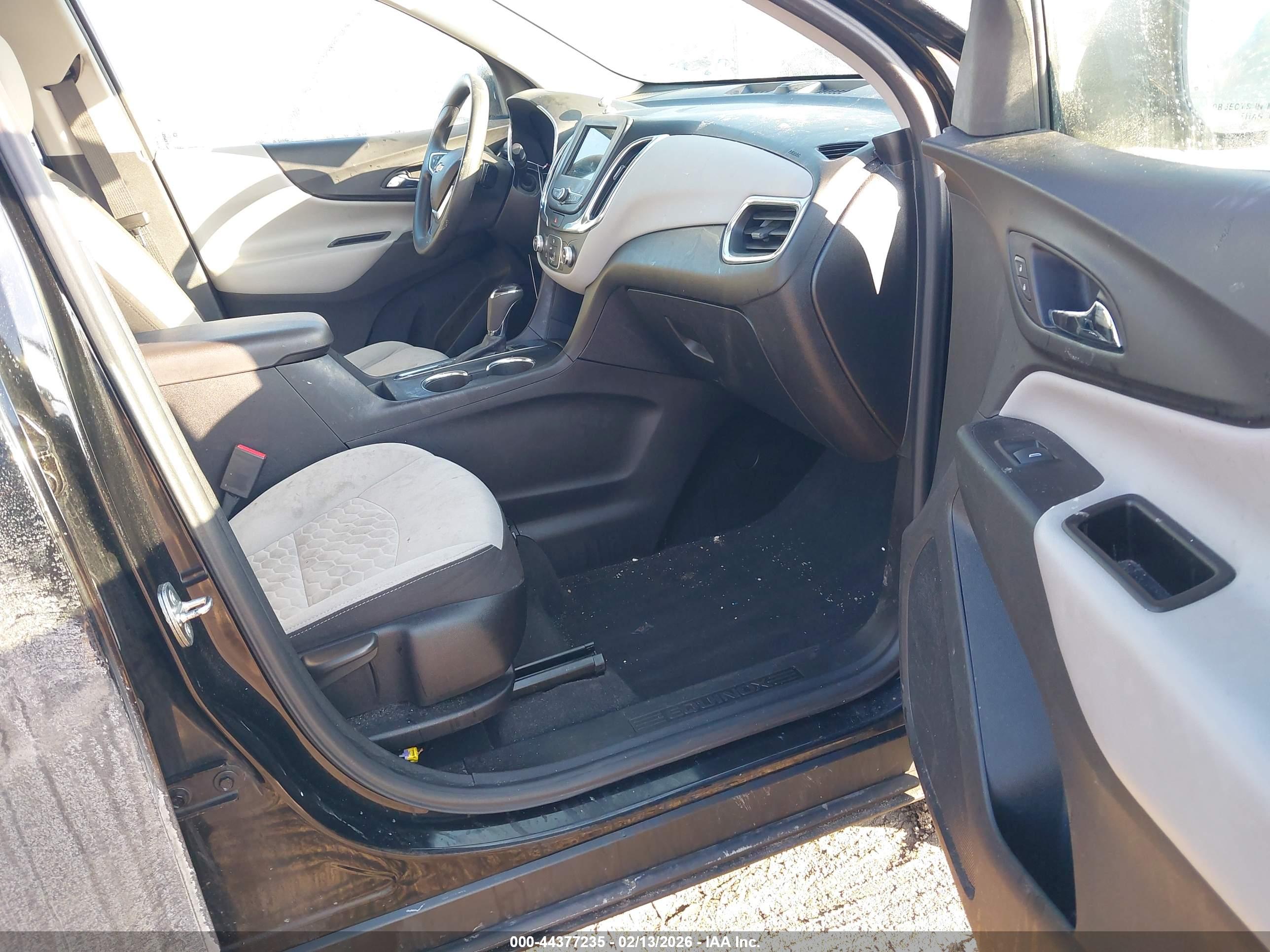 CHEVROLET EQUINOX image 5