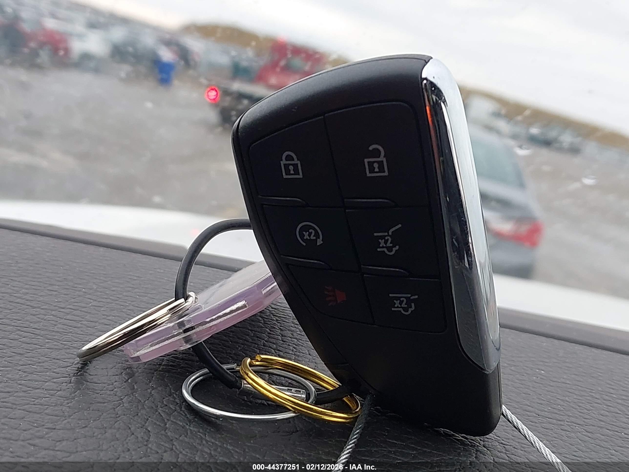 GMC YUKON image 11