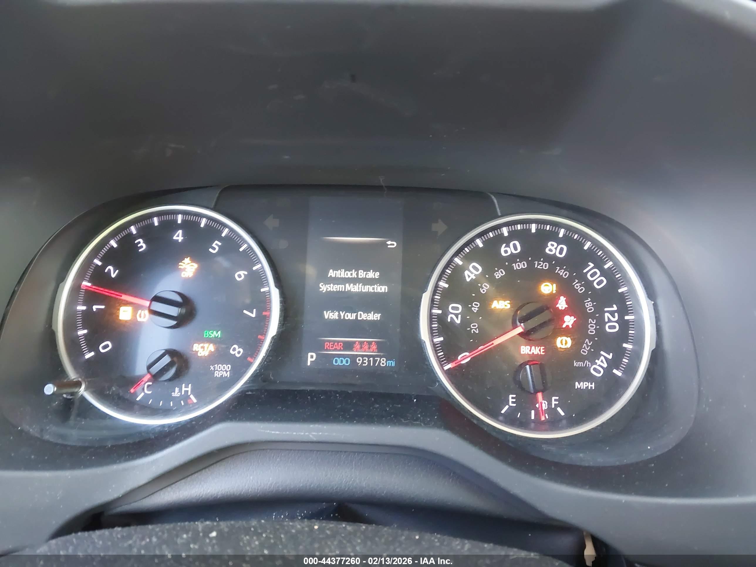 TOYOTA RAV4 image 7