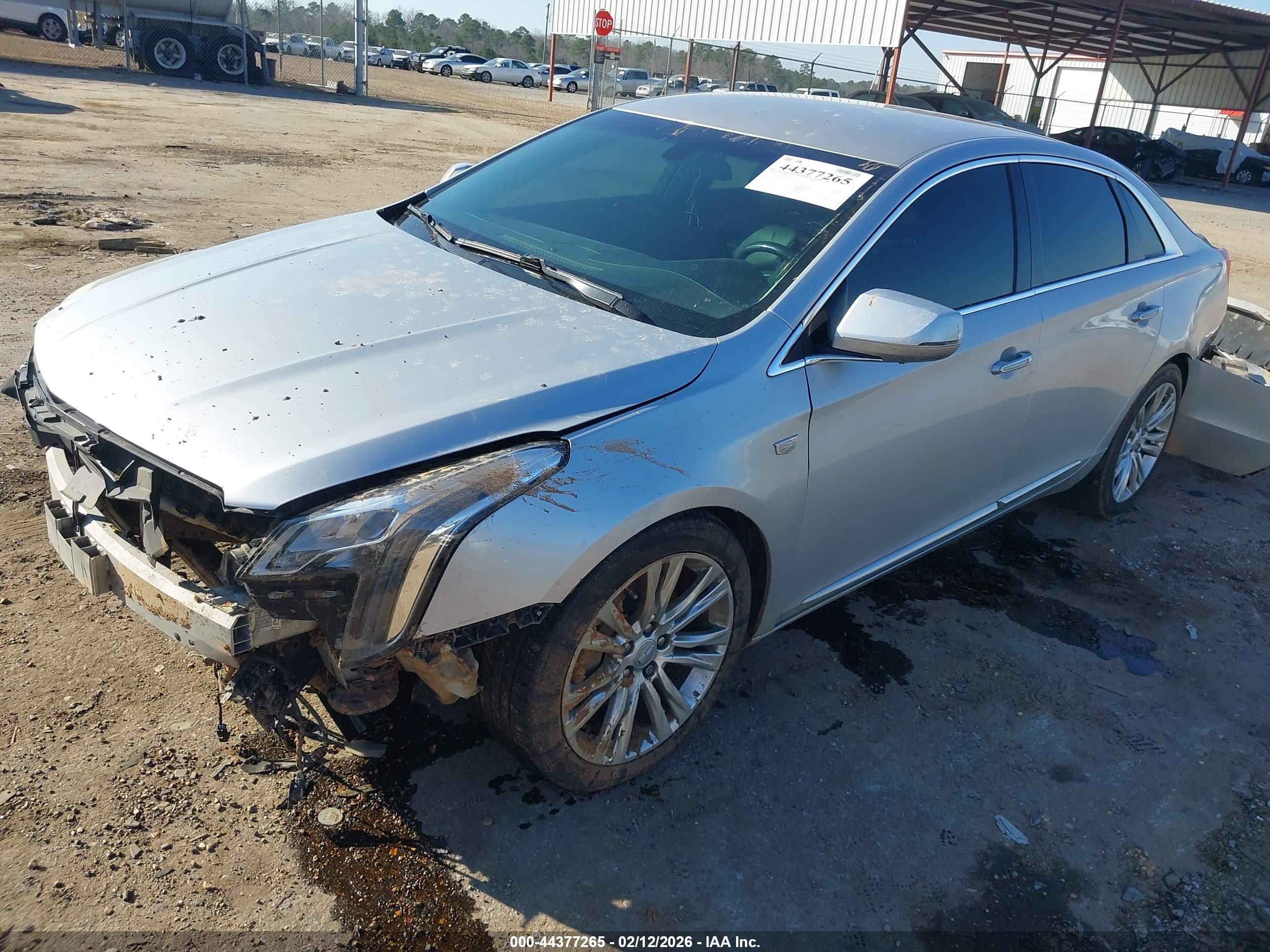 CADILLAC XTS image 2