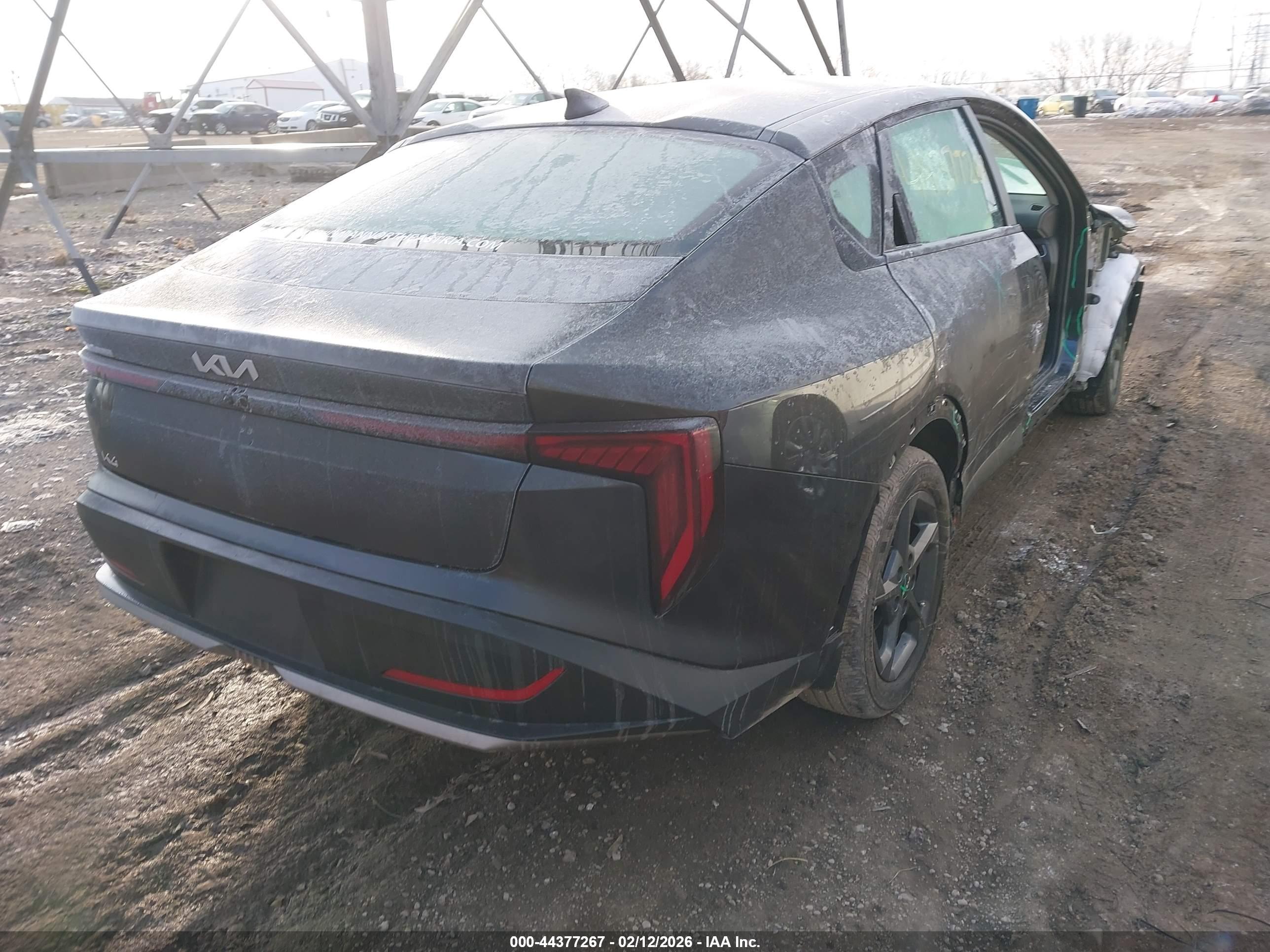 KIA K4 image 4