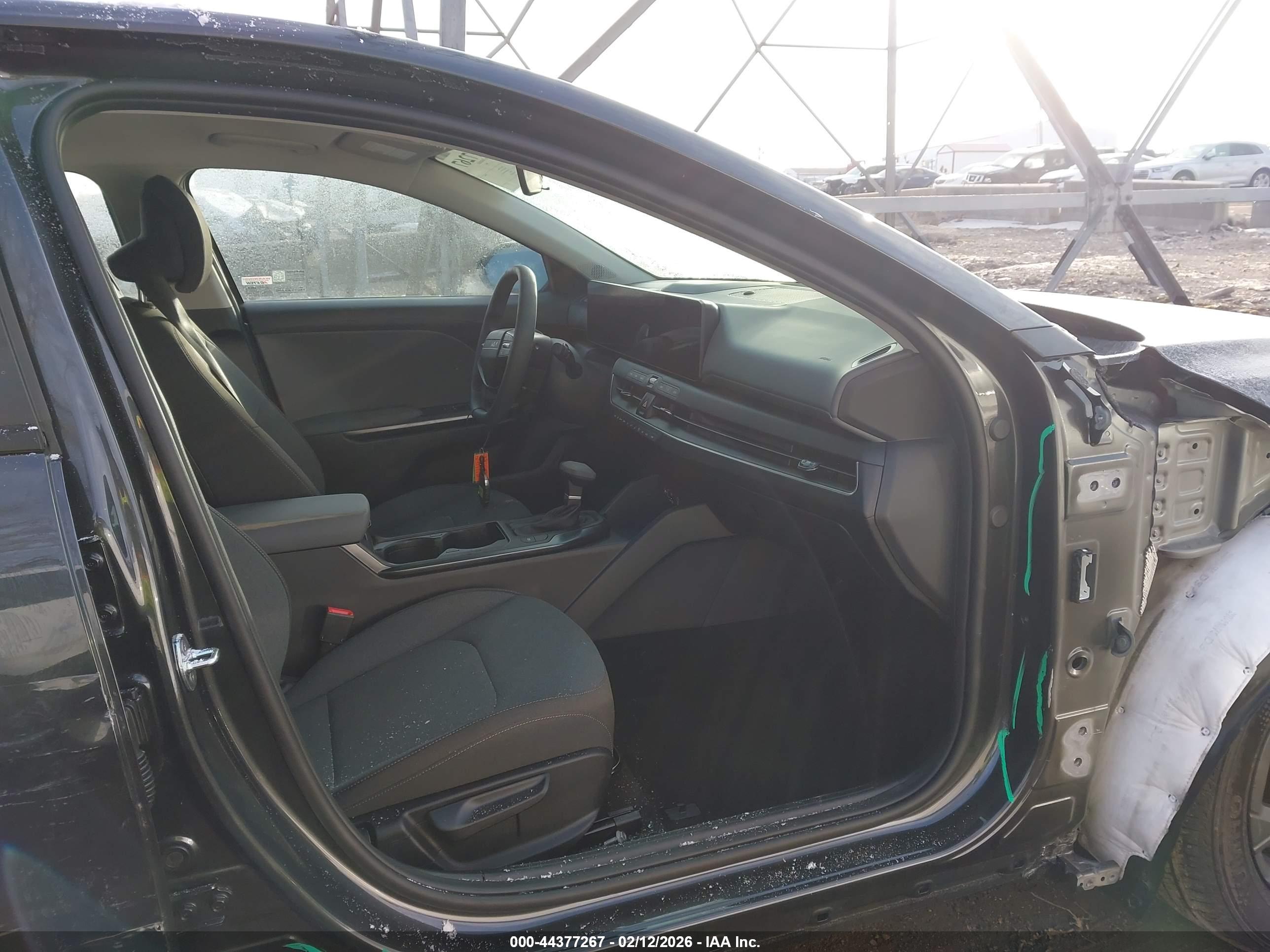 KIA K4 image 5