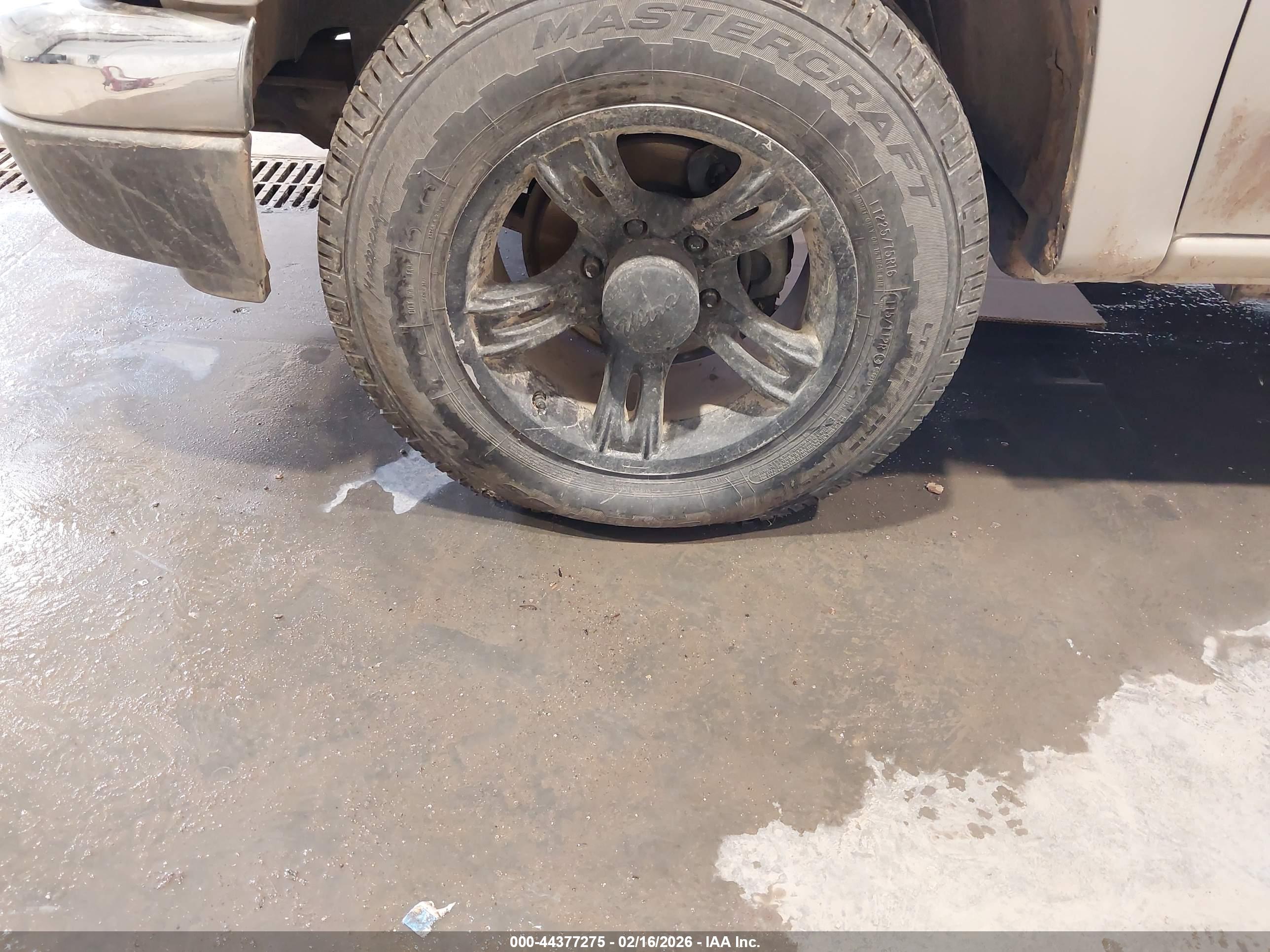 GMC CANYON image 6