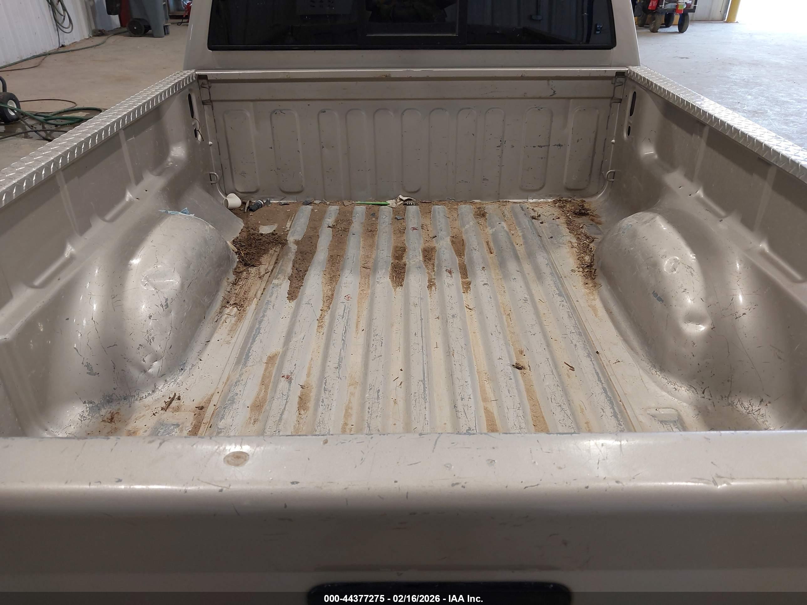 GMC CANYON image 8