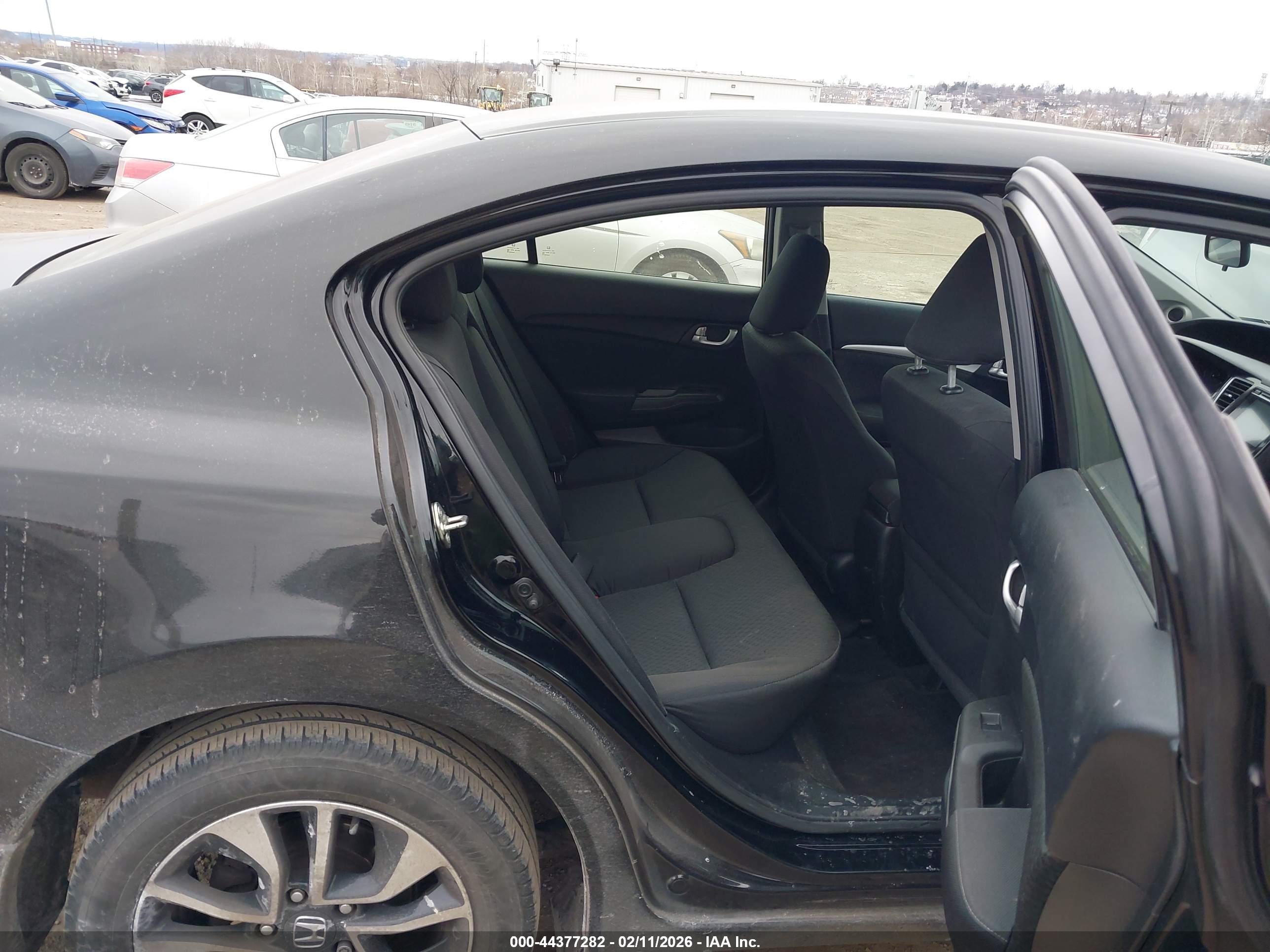 HONDA CIVIC image 8