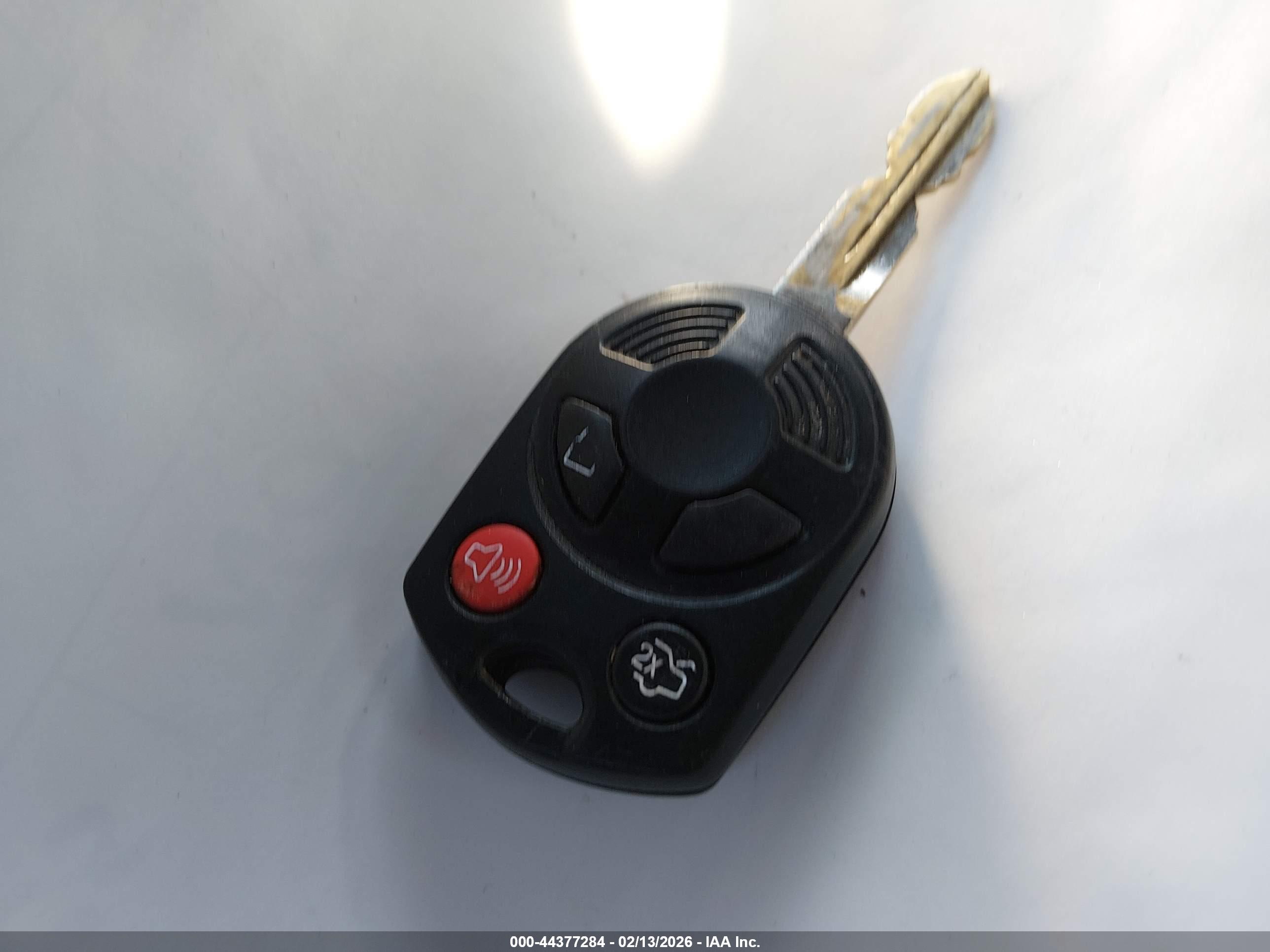 FORD FUSION image 11