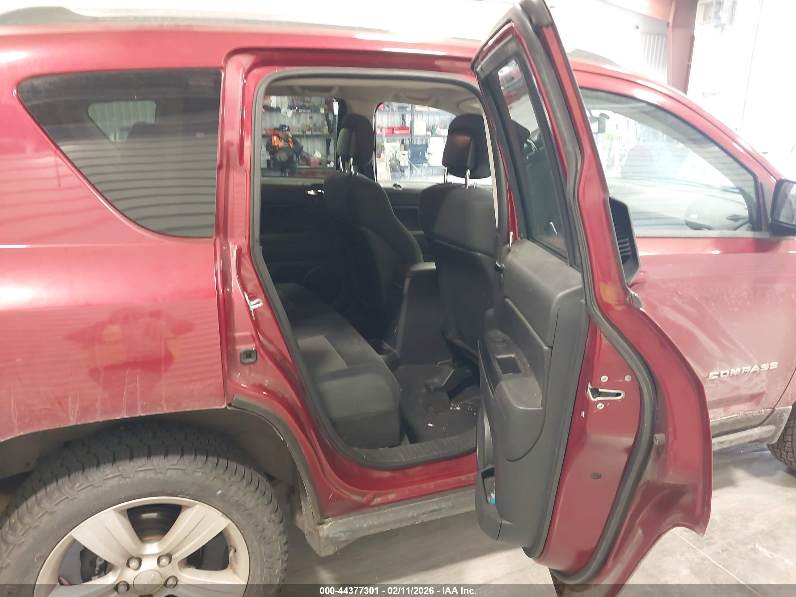 JEEP COMPASS image 8