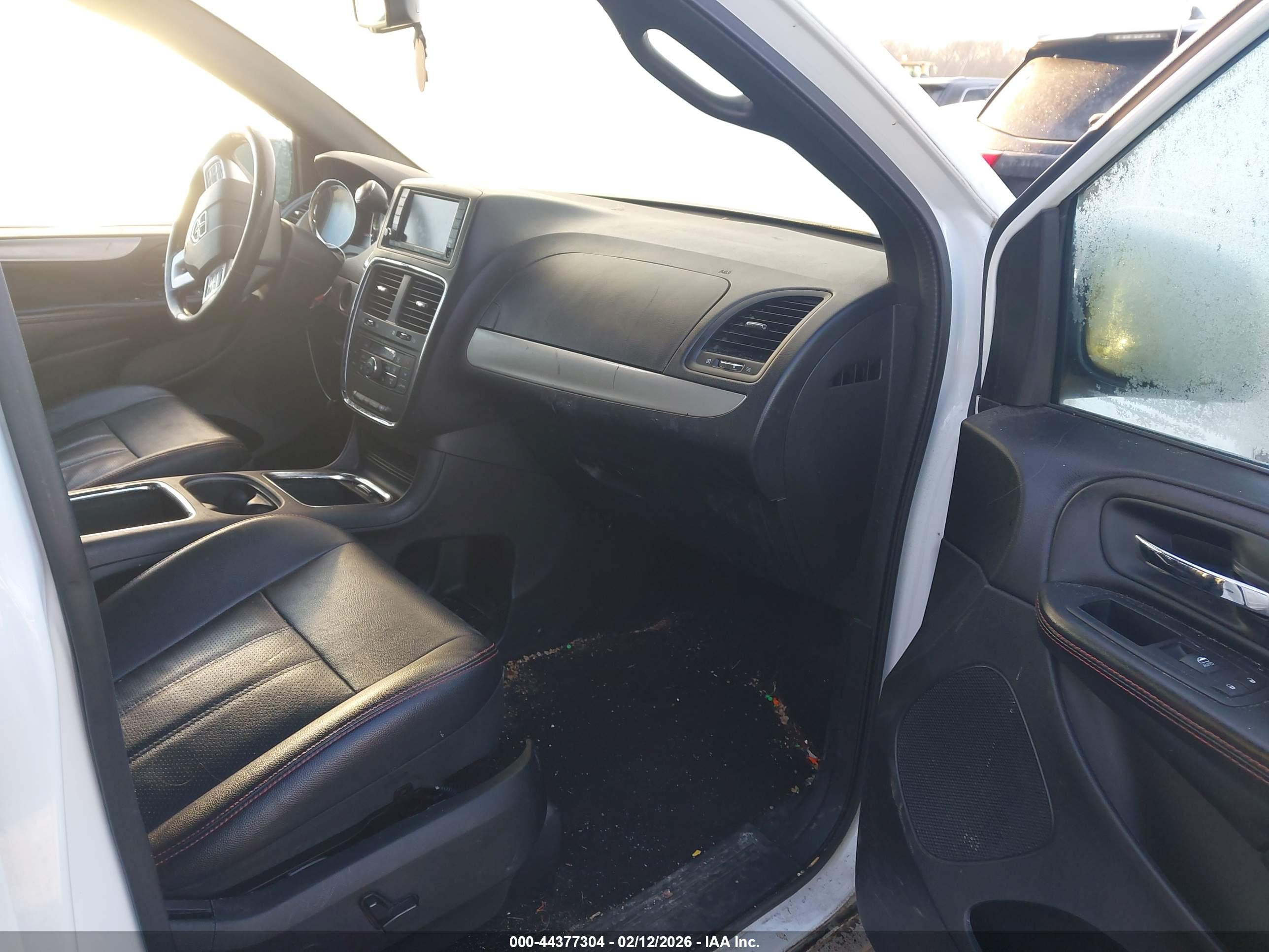 DODGE GRAND image 5