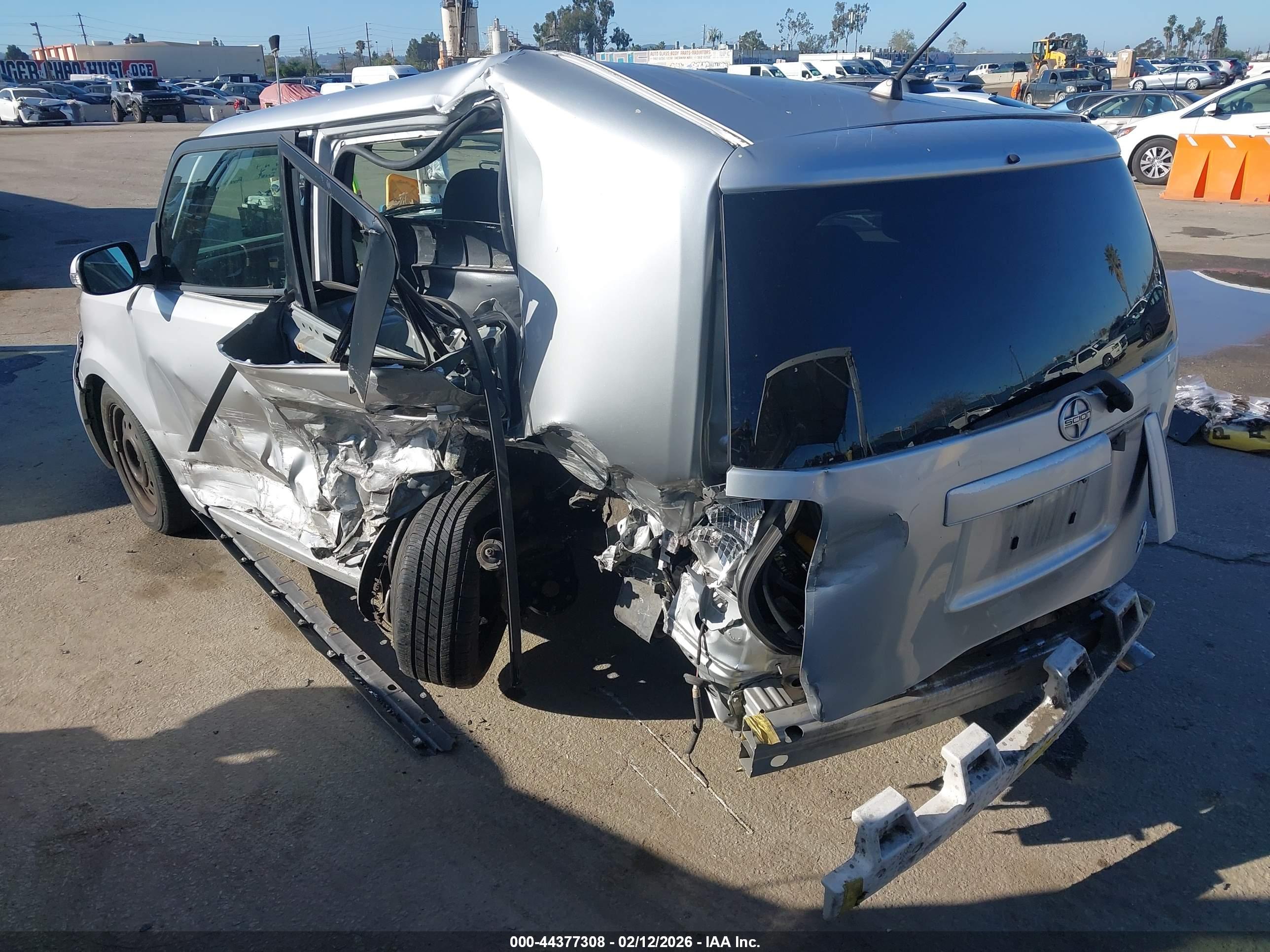 SCION XB image 3