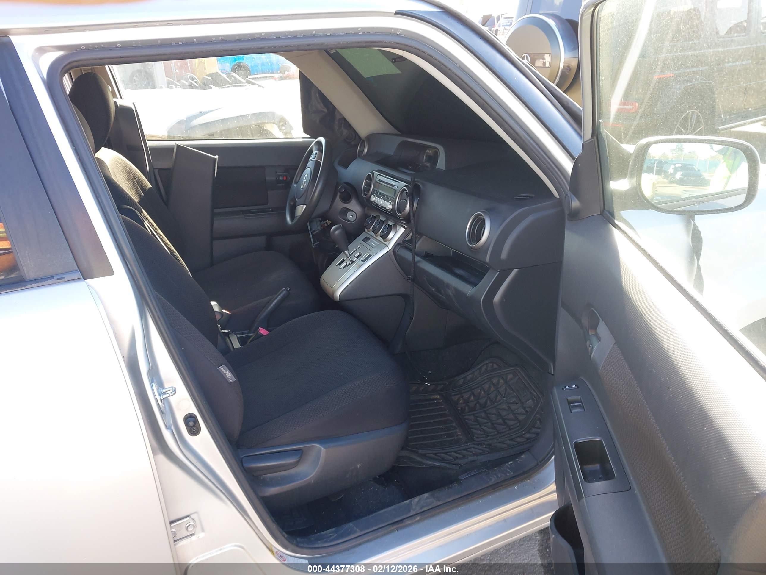 SCION XB image 5