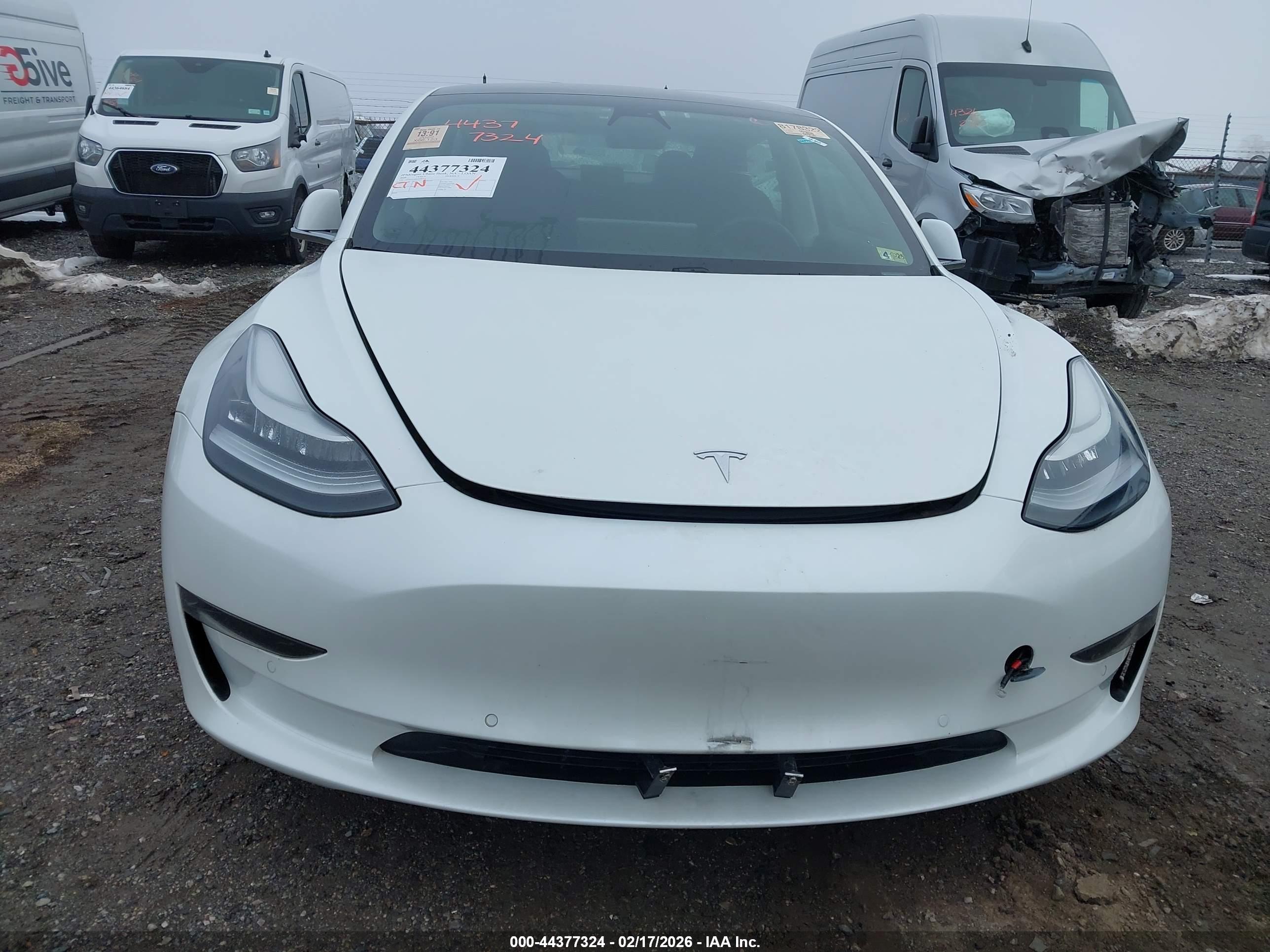 TESLA MODEL image 6