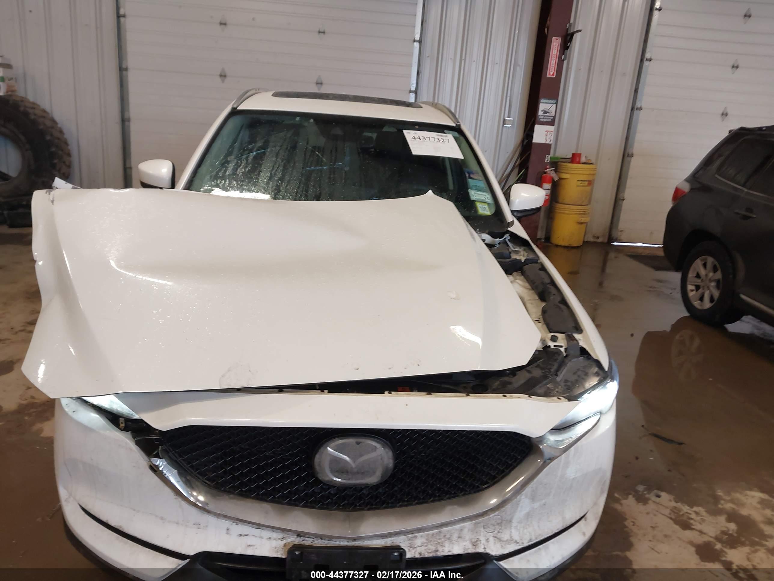 MAZDA CX-5 image 6