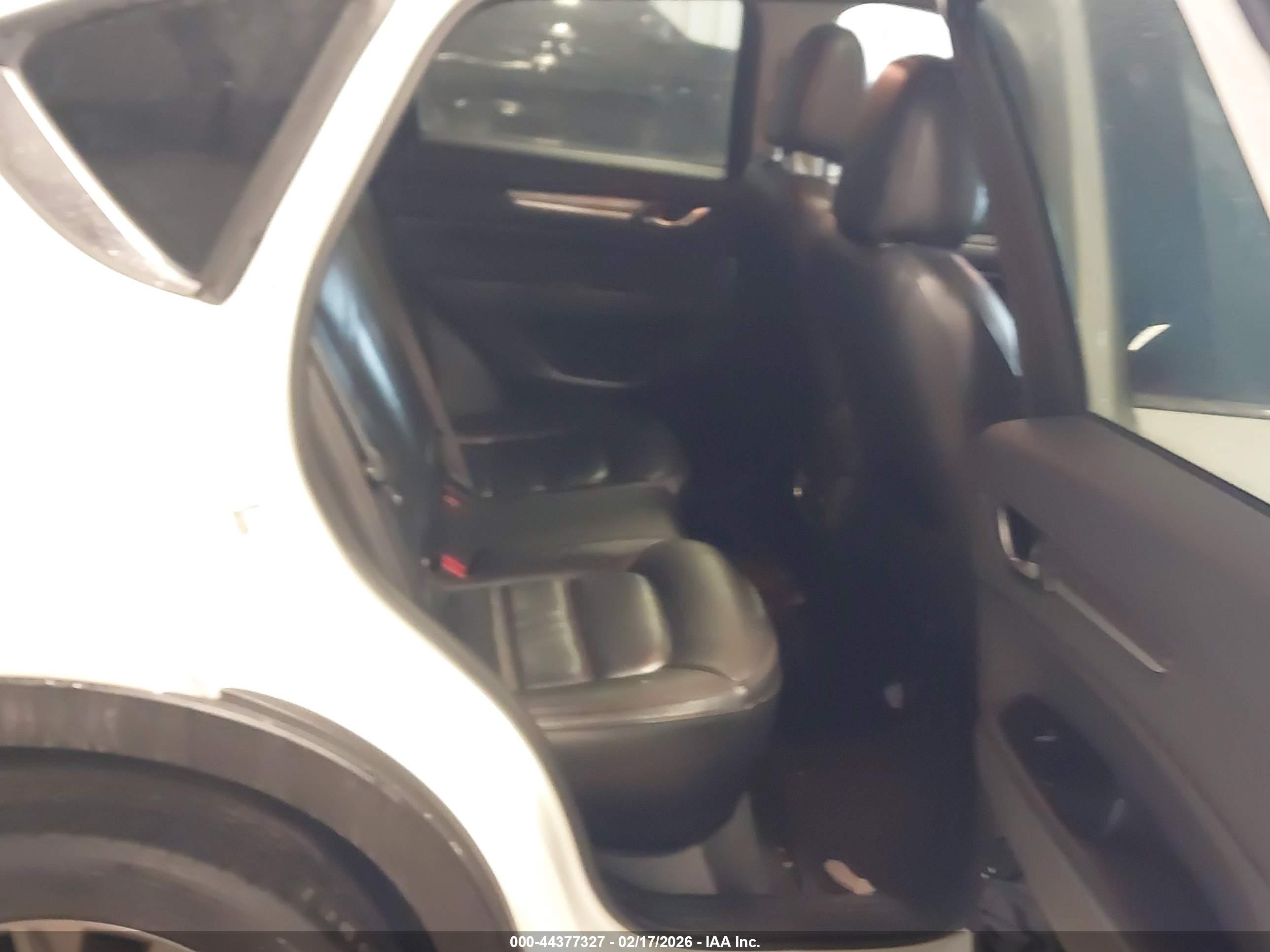 MAZDA CX-5 image 8
