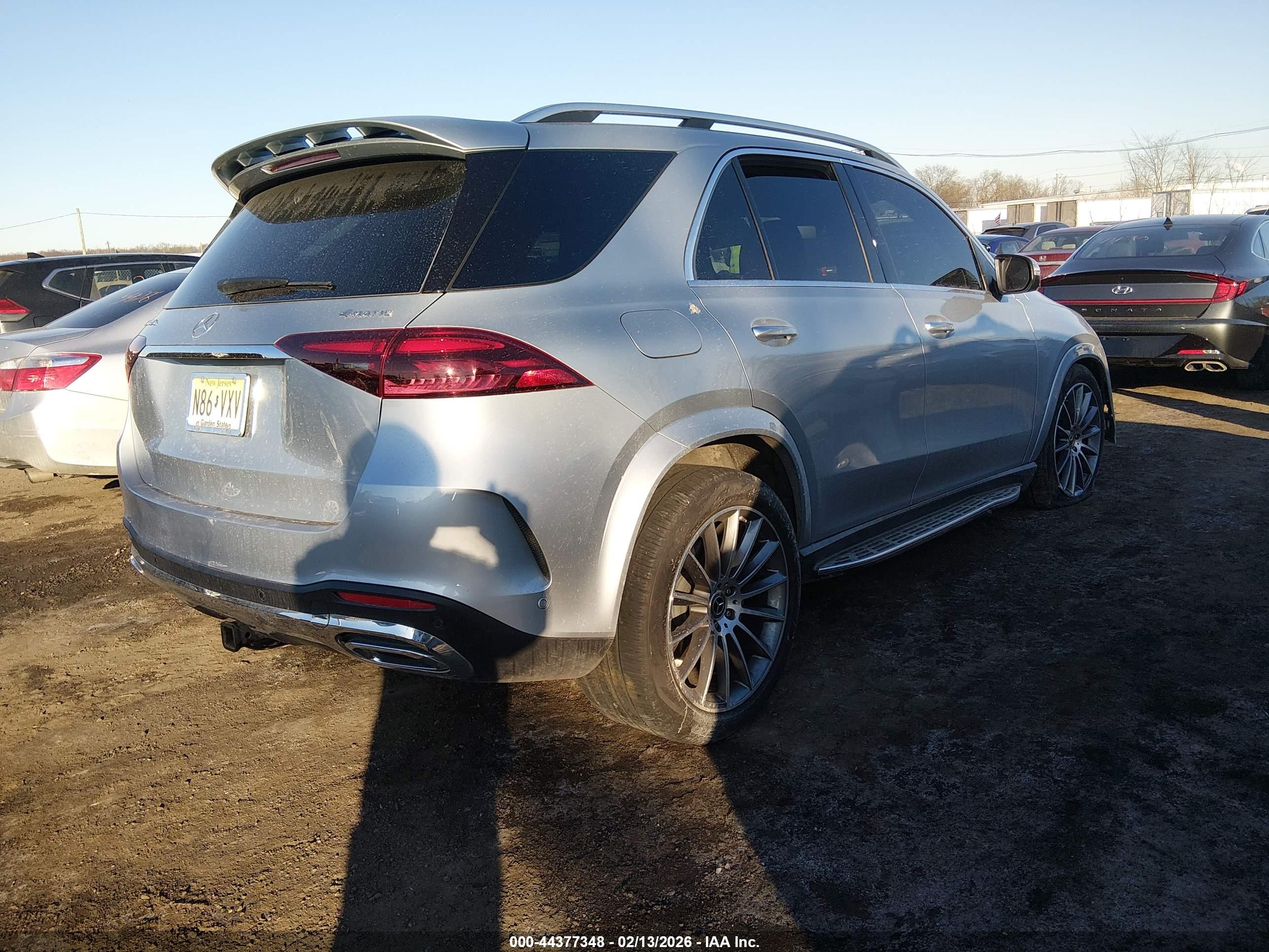 MERCEDES-BENZ GLE image 4